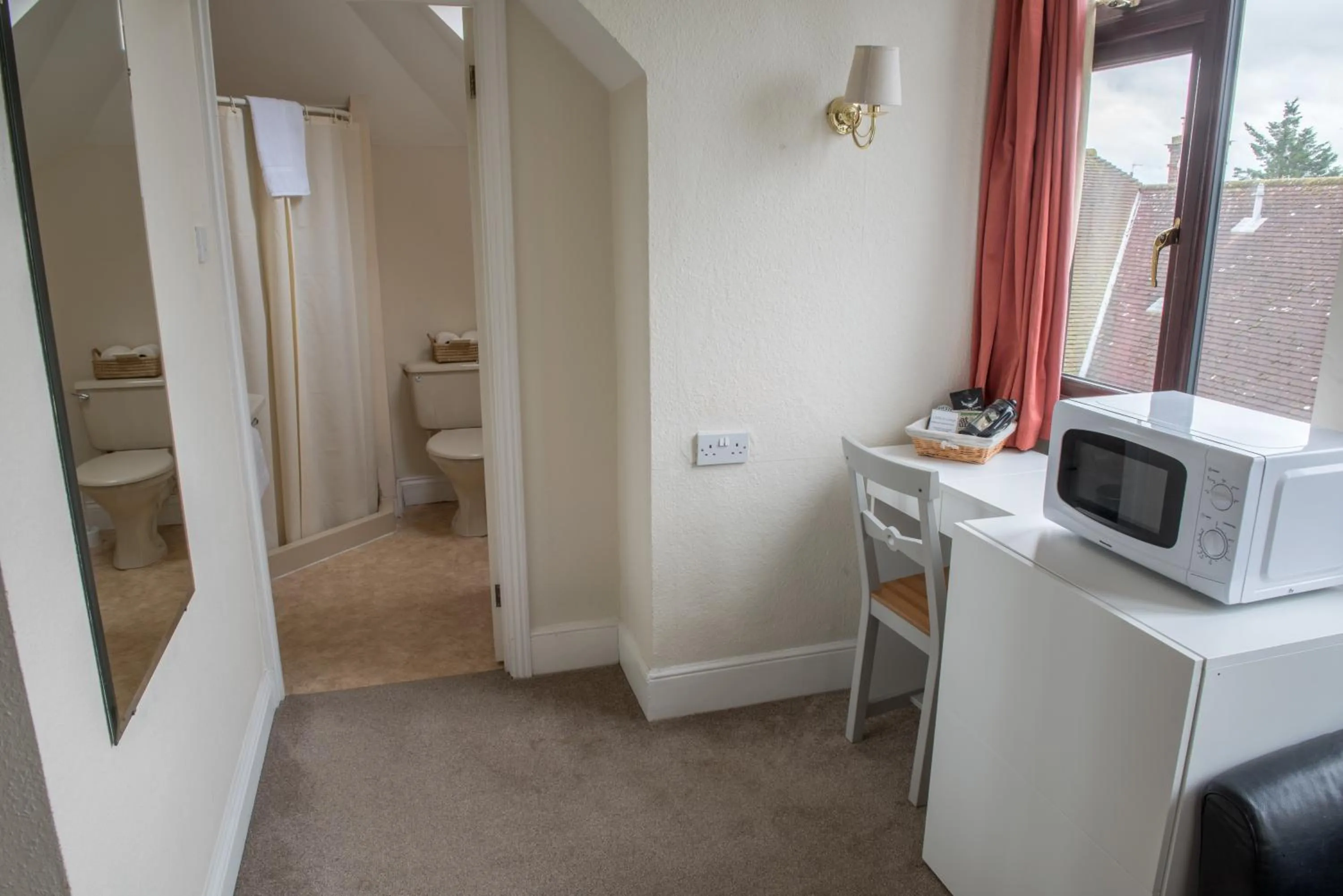 Bedroom in Toothbrush Rooms at Lattice Lodge - Guest Kitchen & EV Recharging