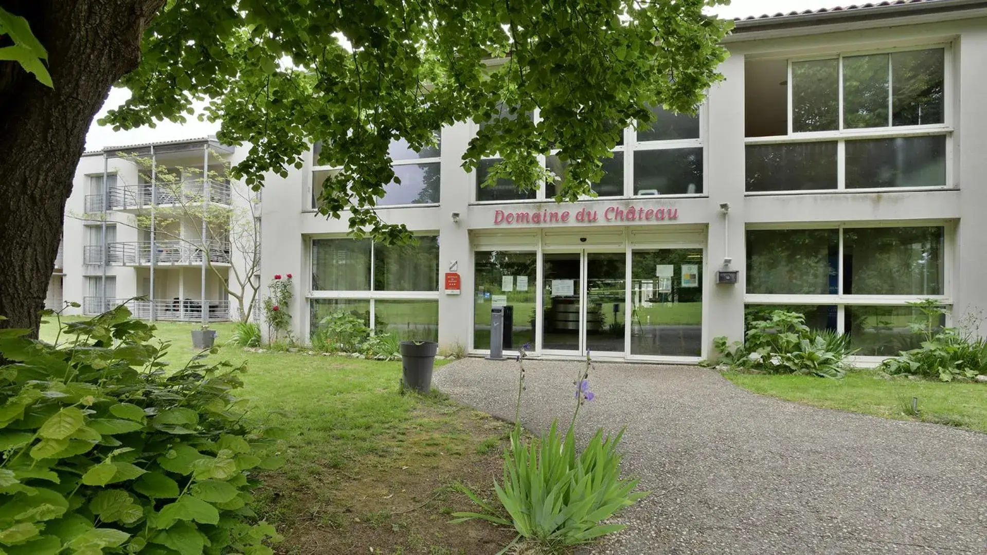 Property building in Vacancéole - Le Domaine du Château - La Rochelle / Île de Ré Property building in Vacancéole - Le Domaine du Château - La Rochelle / Île de Ré