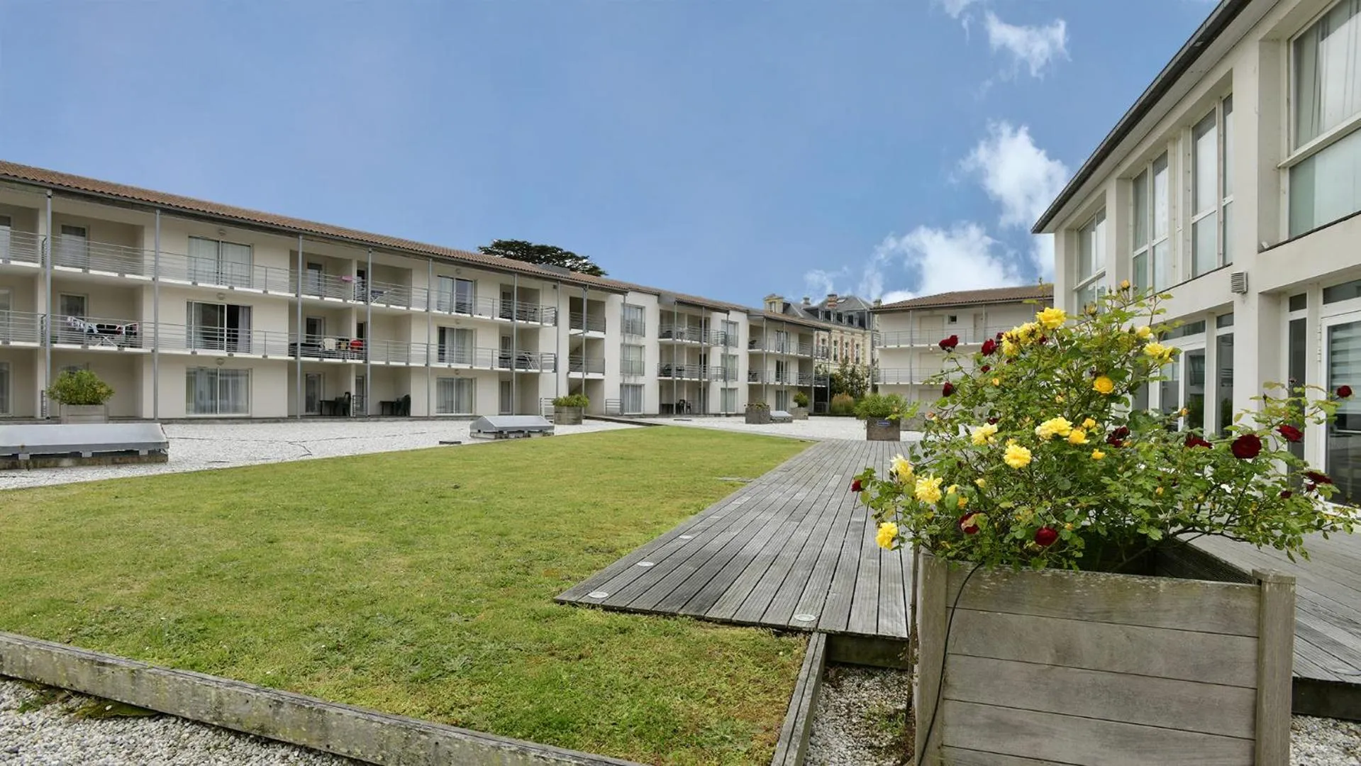 Property building in Vacancéole - Le Domaine du Château - La Rochelle / Île de Ré