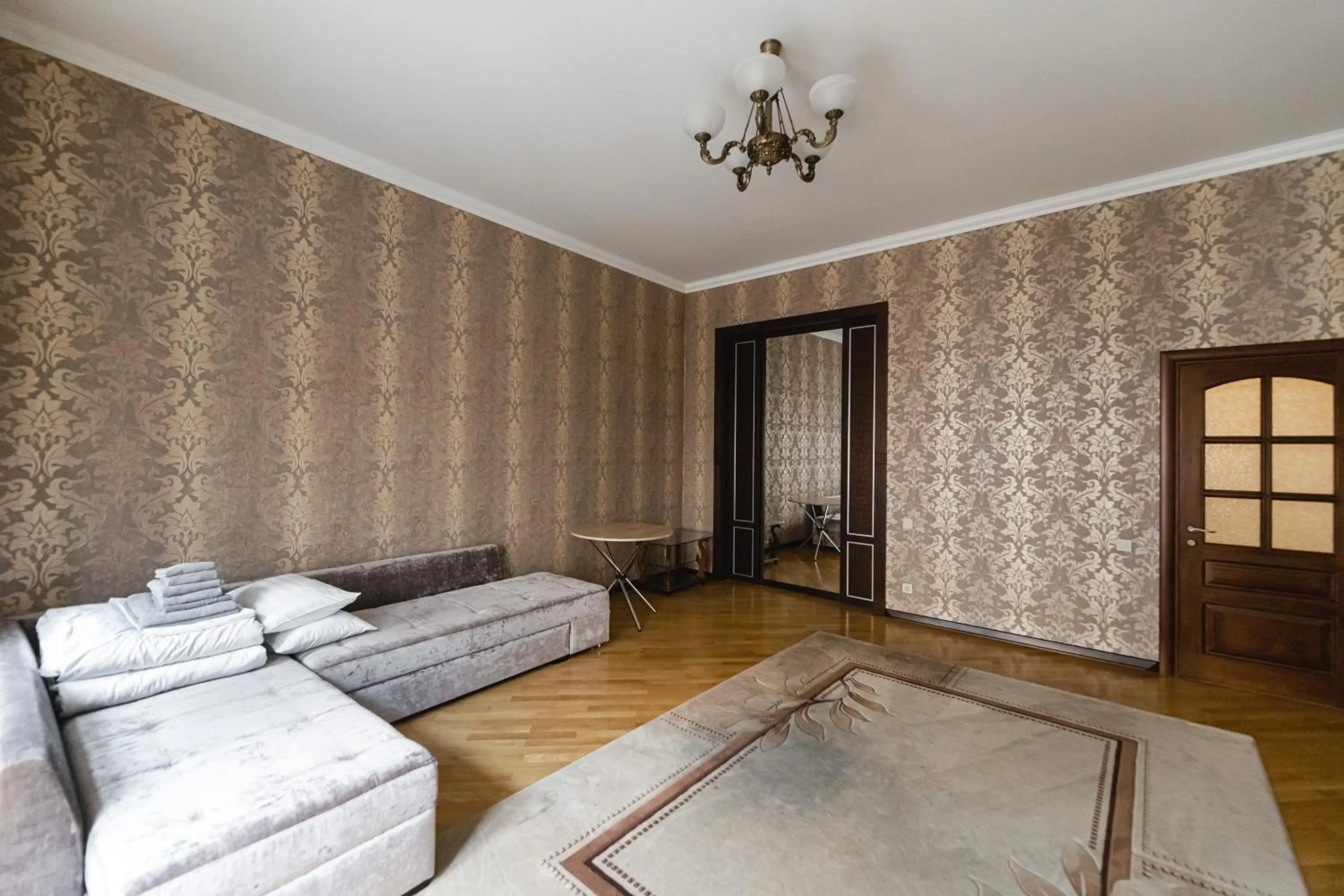 Bed in Apartments JustLvivIt at the Rynok Square