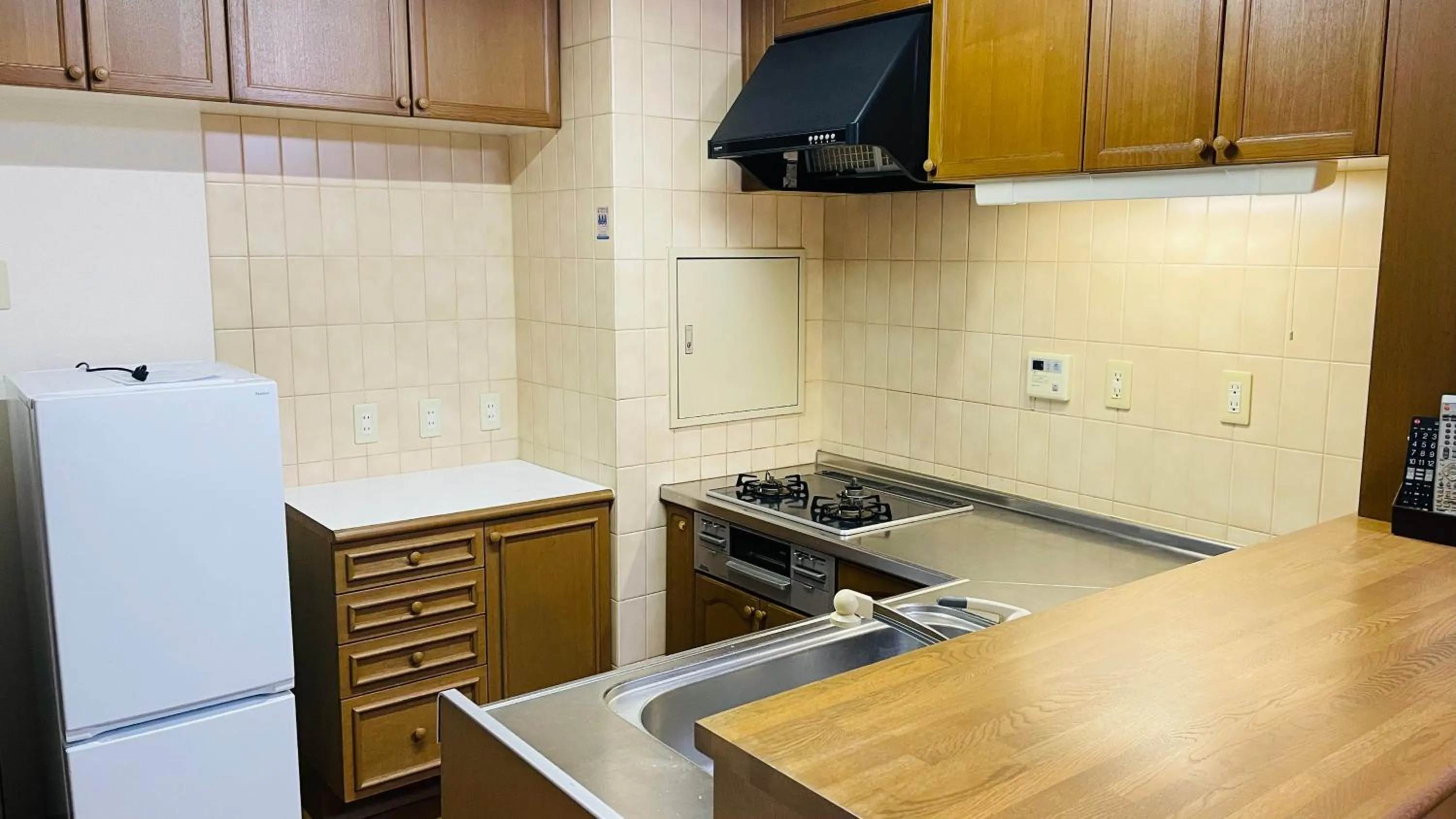 Kitchen or kitchenette in Kobe City Gardens Hotel (Formally Hotel Kobe Shishuen)