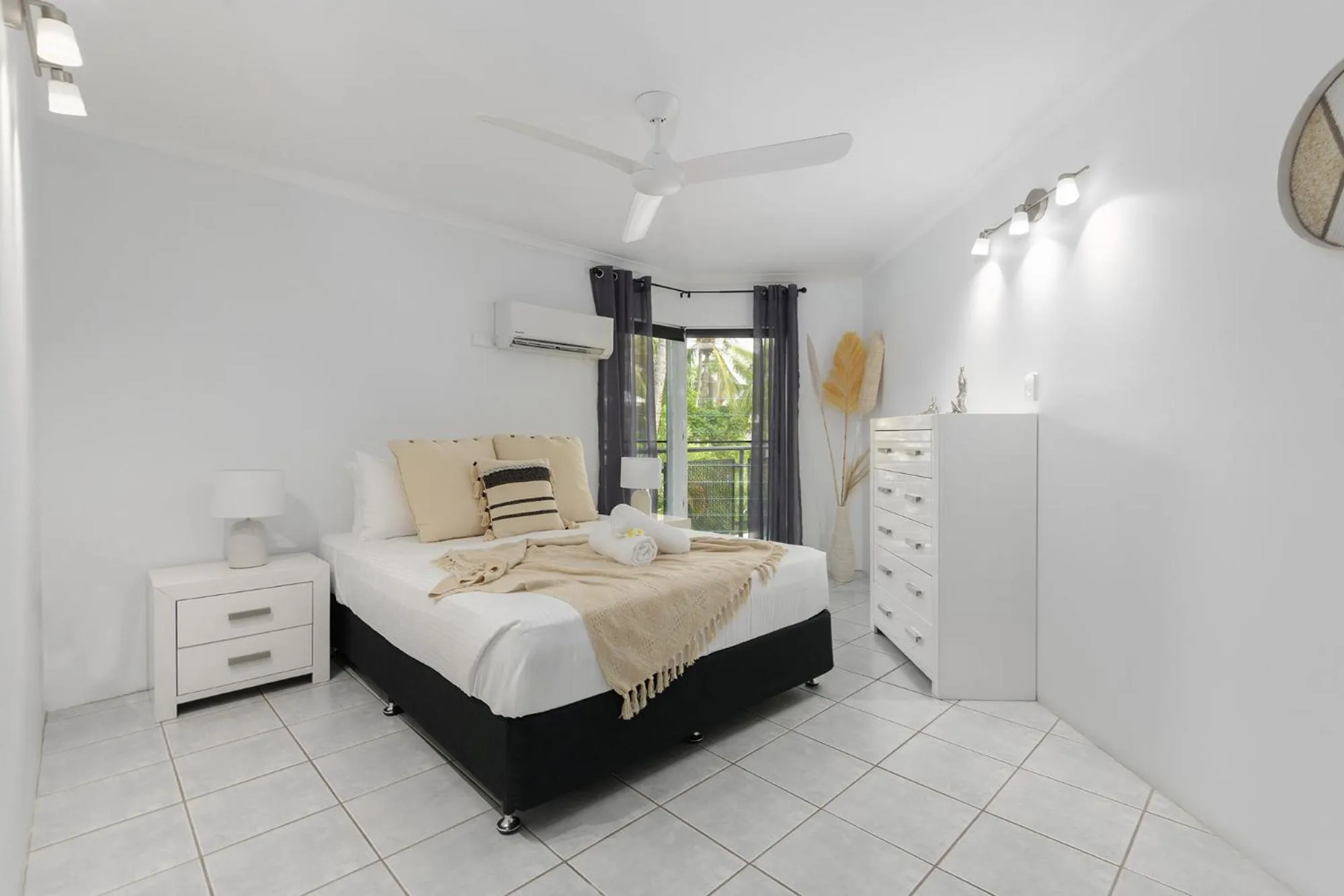 Bed in Marina Terraces Port Douglas