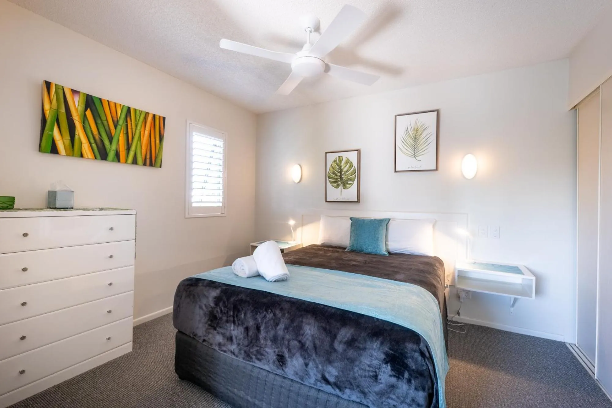 Bed in Noosa River Sandy Shores