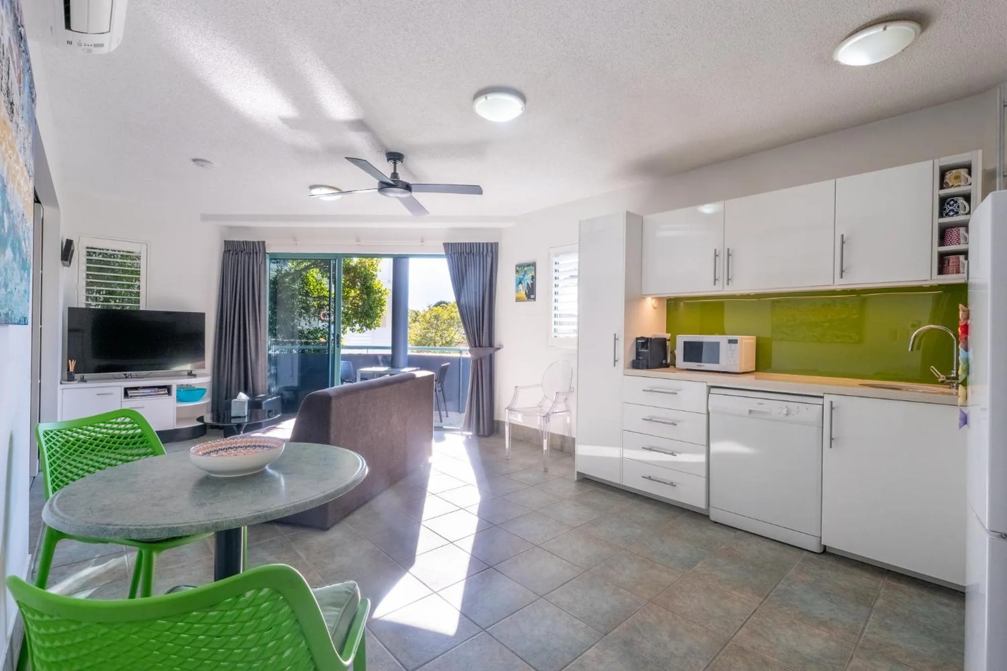 TV and multimedia in Noosa River Sandy Shores