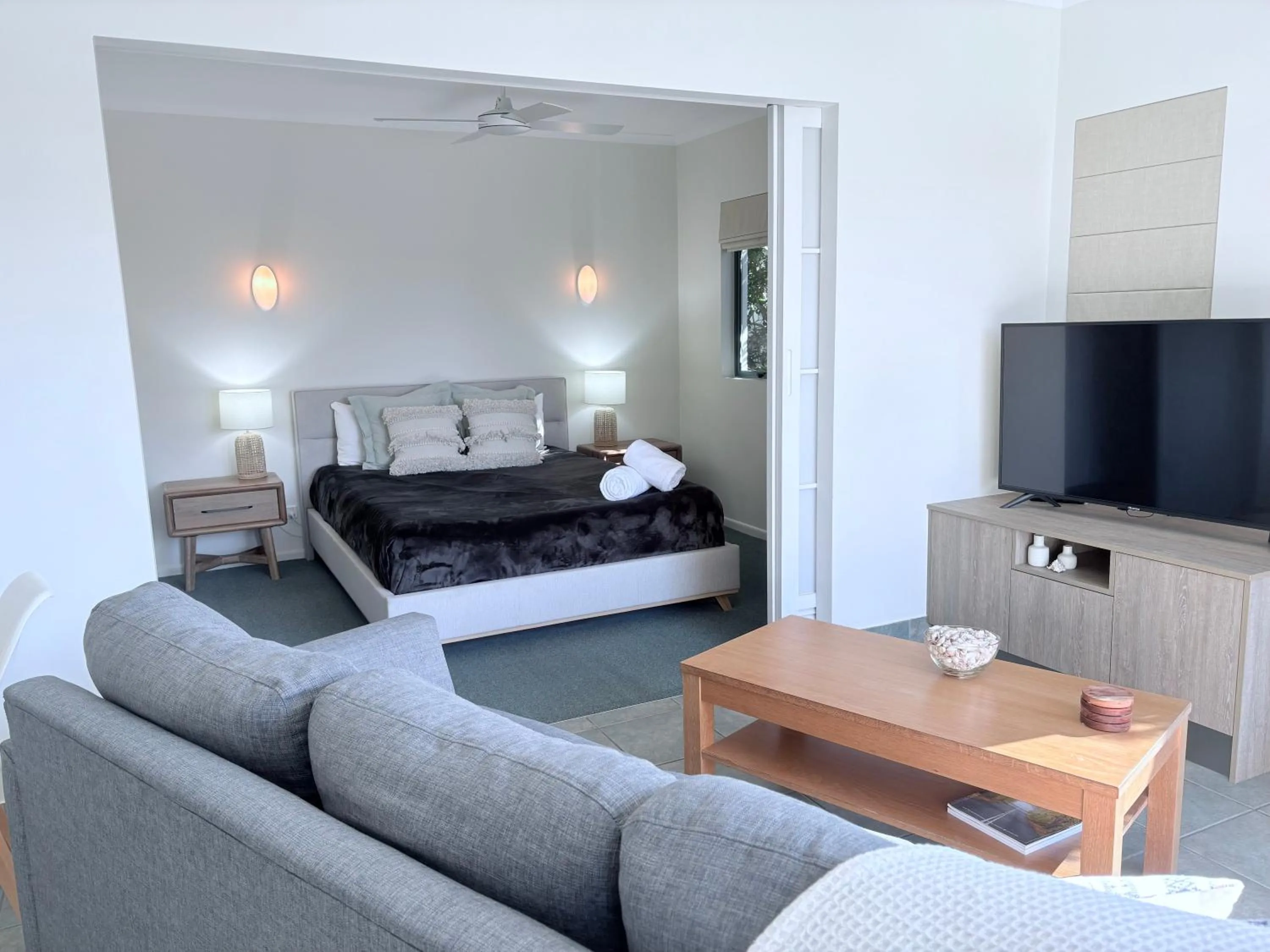 Bed in Noosa River Sandy Shores