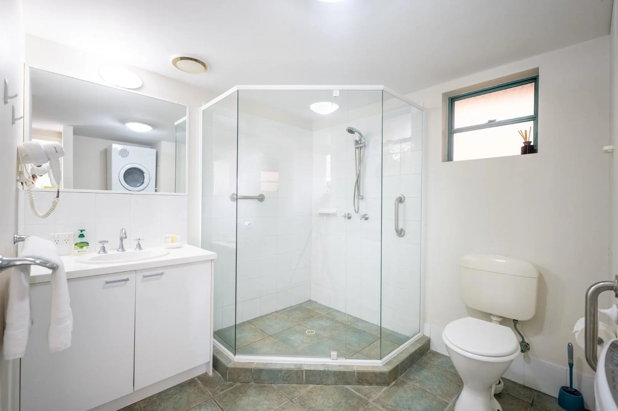 Shower in Noosa River Sandy Shores