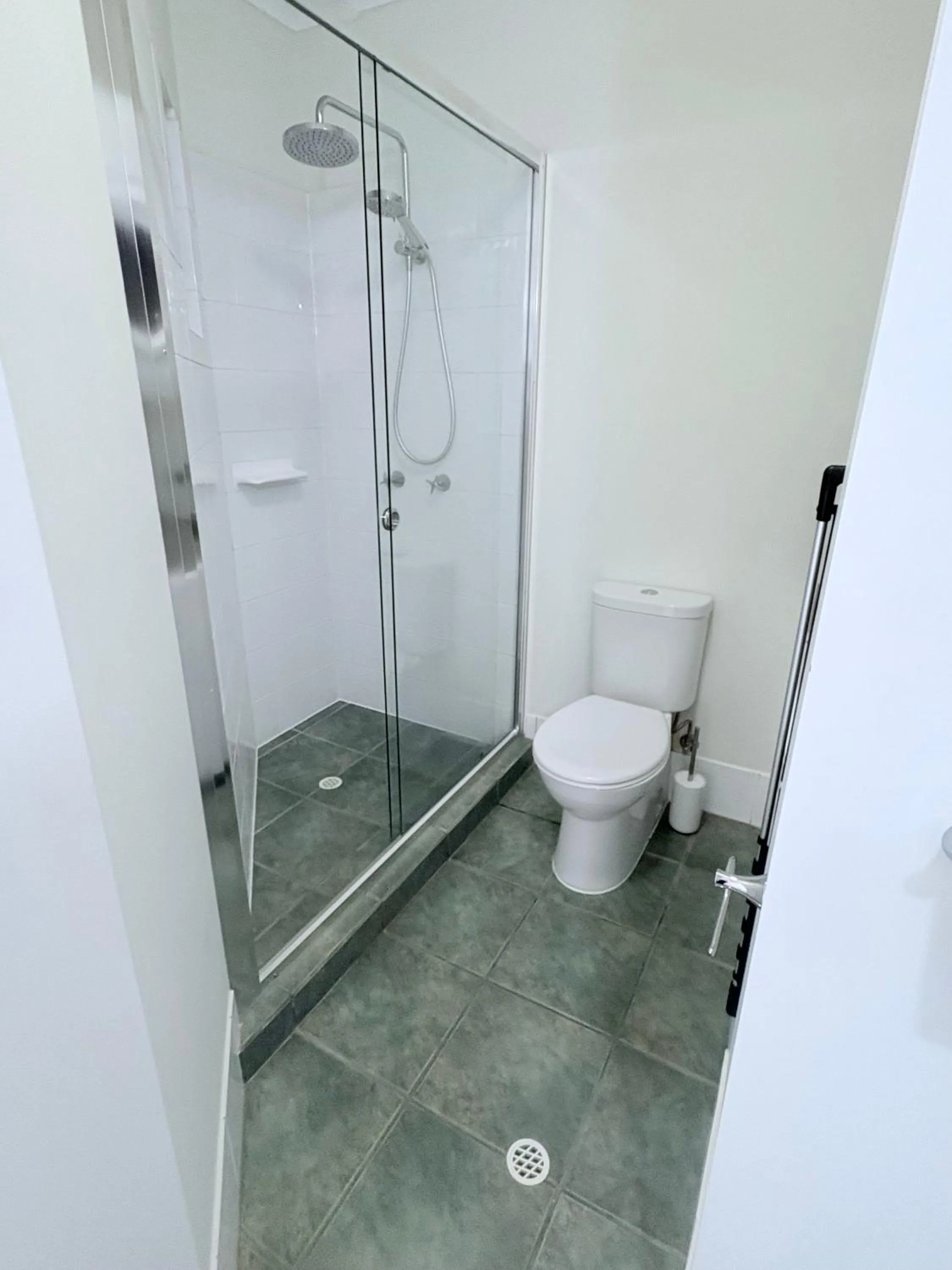 Shower in Noosa River Sandy Shores