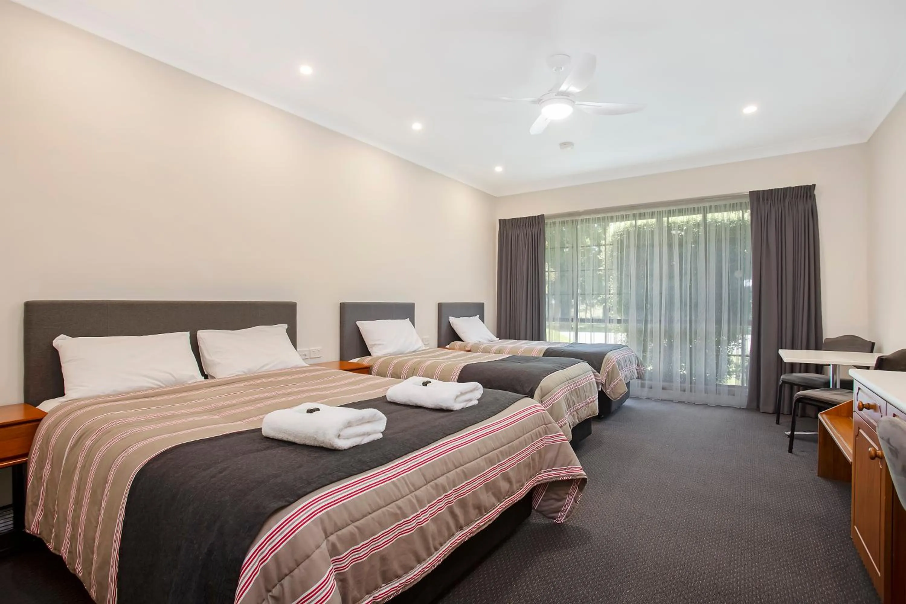 Bed in Manifold Motor Inn