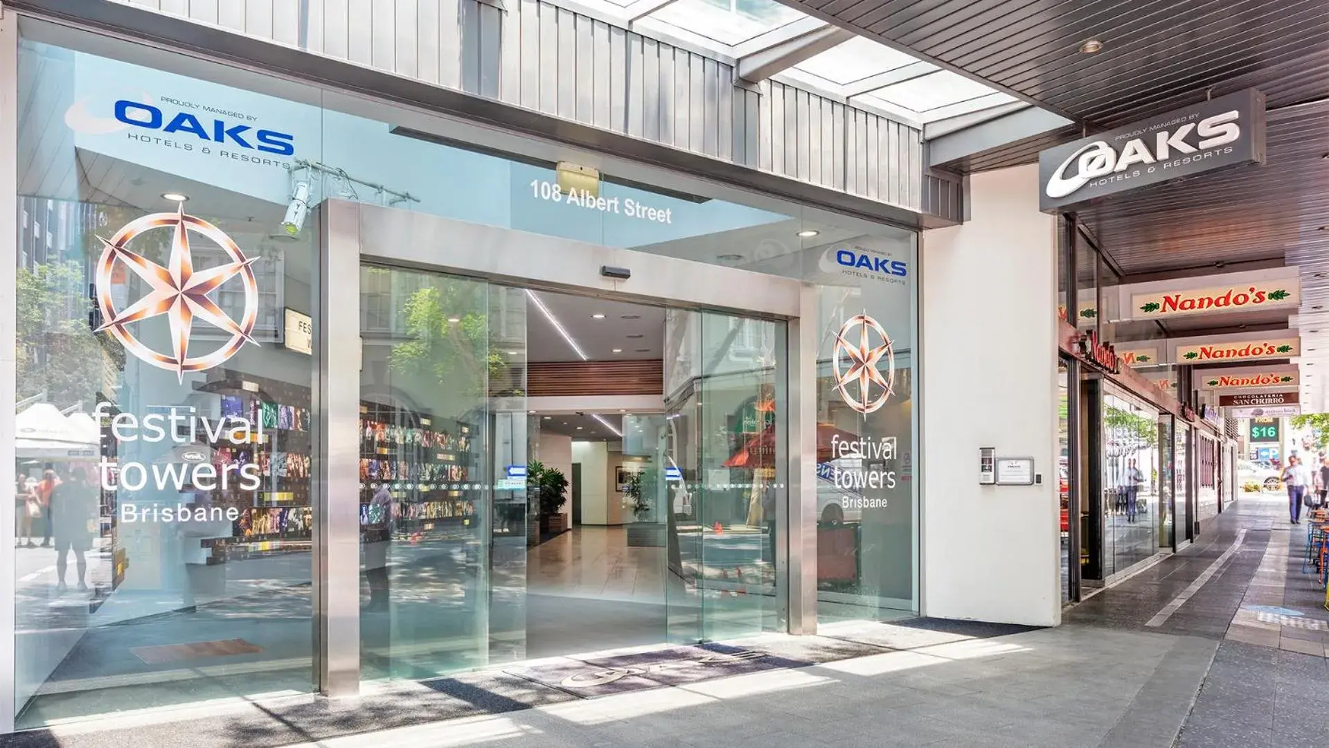 Facade/entrance in Oaks Brisbane Festival Suites Facade/entrance in Oaks Brisbane Festival Suites