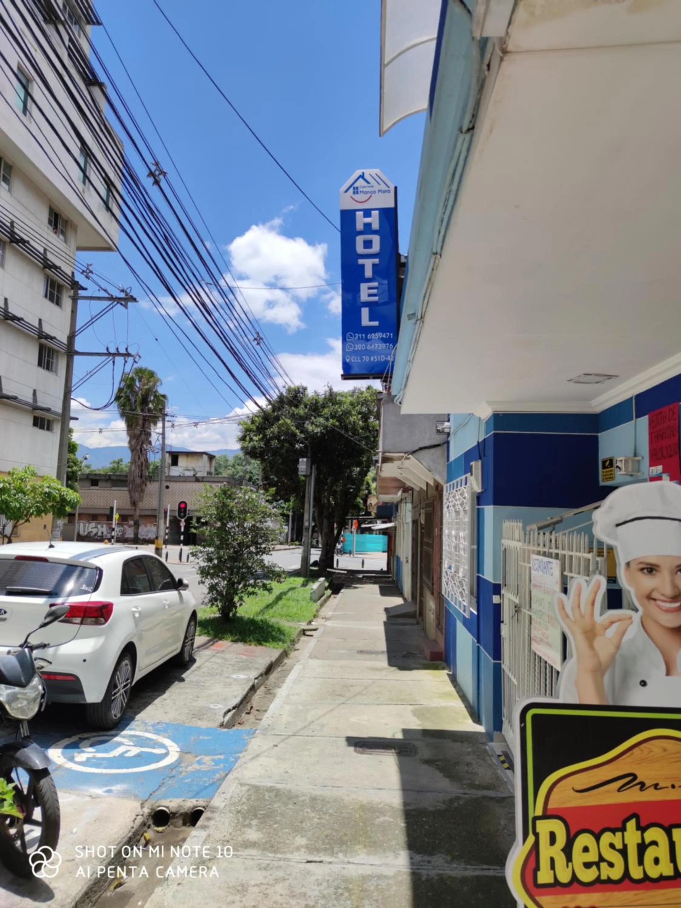 Facade/entrance in Casa Hotel Manco Mora