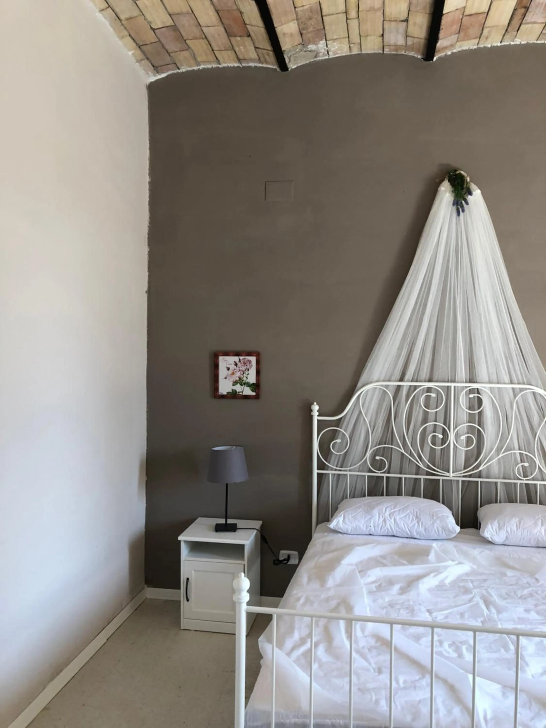 Photo of the whole room, Bed in Decri resort