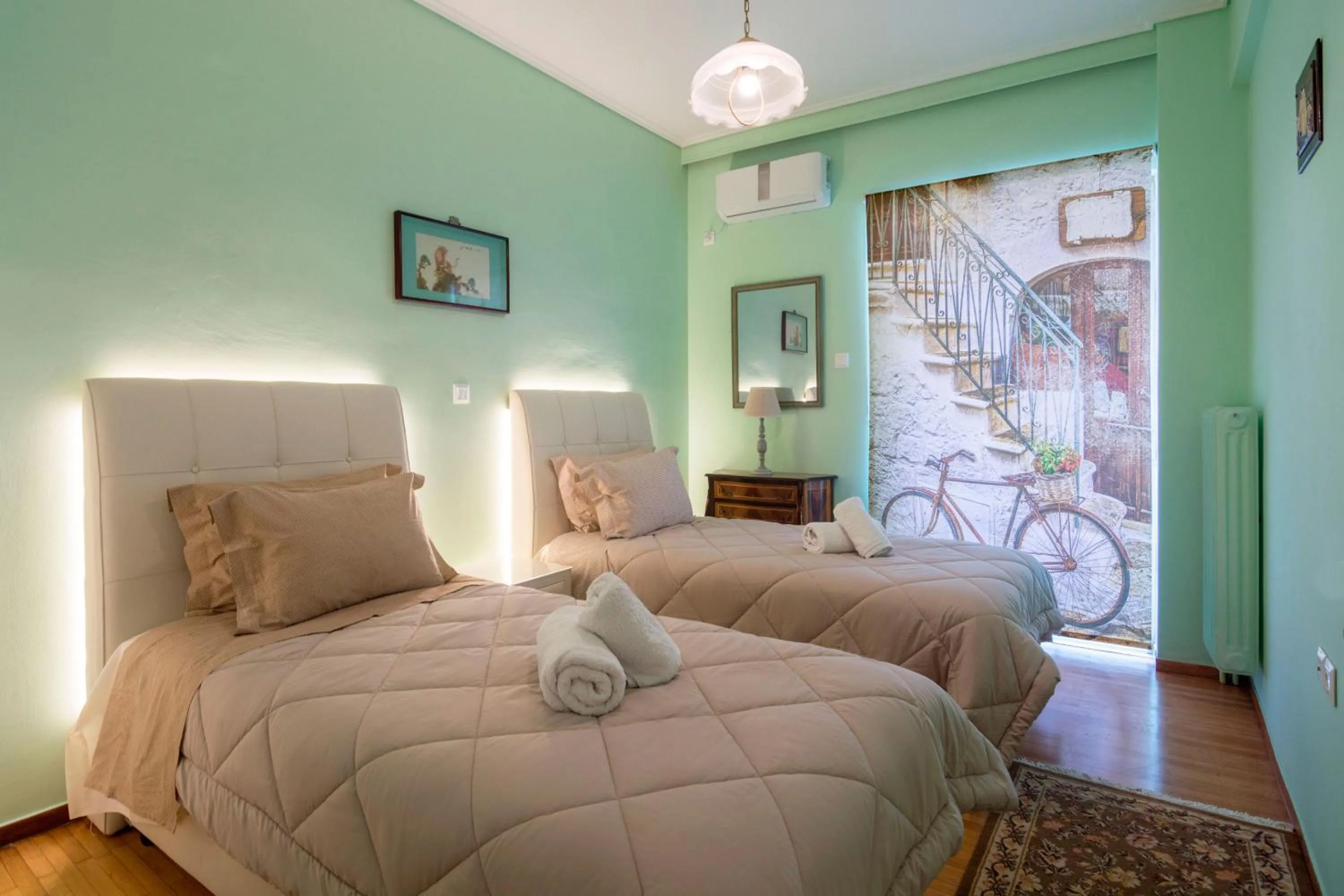Bed in Lovely Apartment in Athens