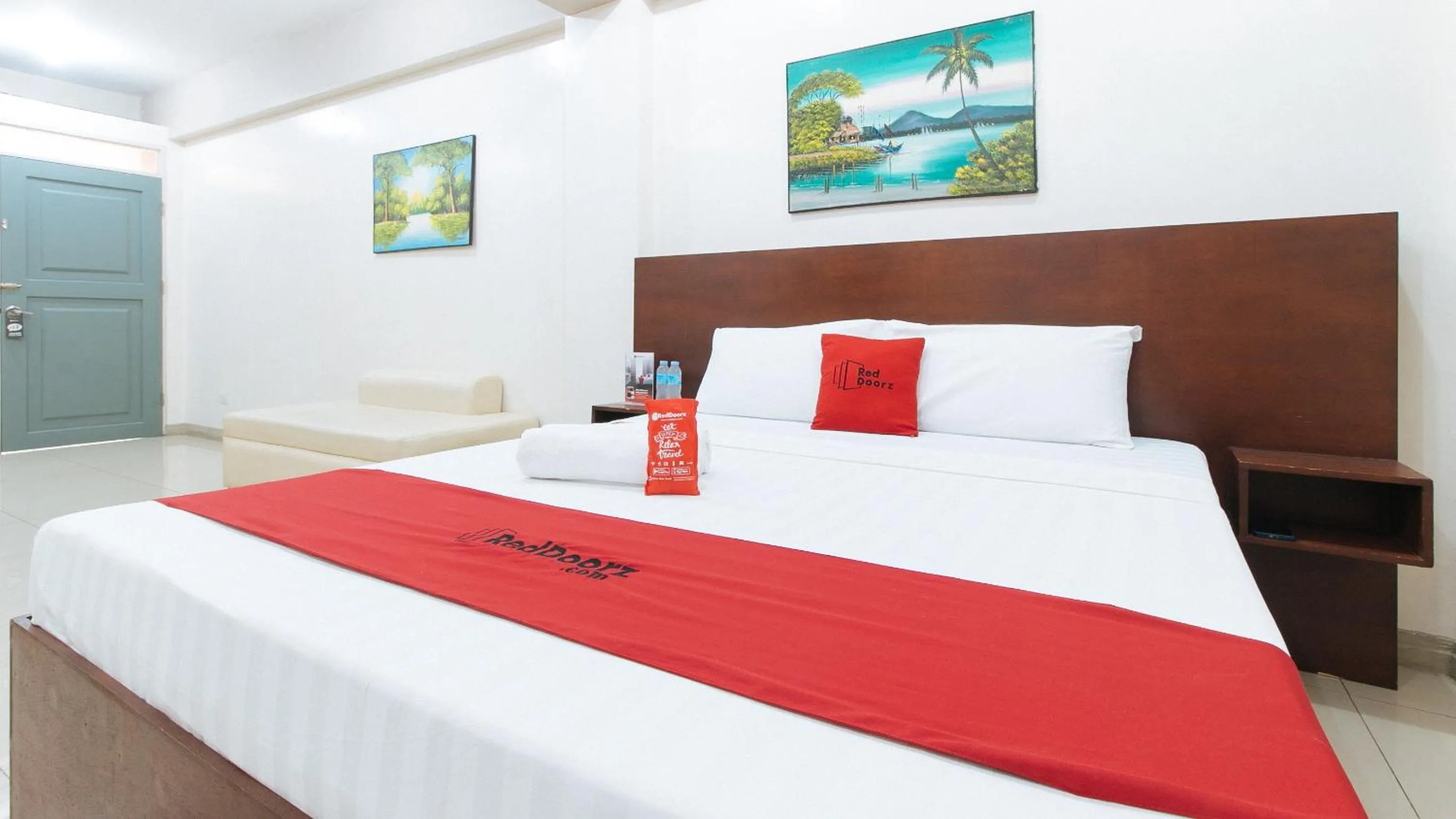 Bedroom, Bed in RedDoorz near Pasay Taft