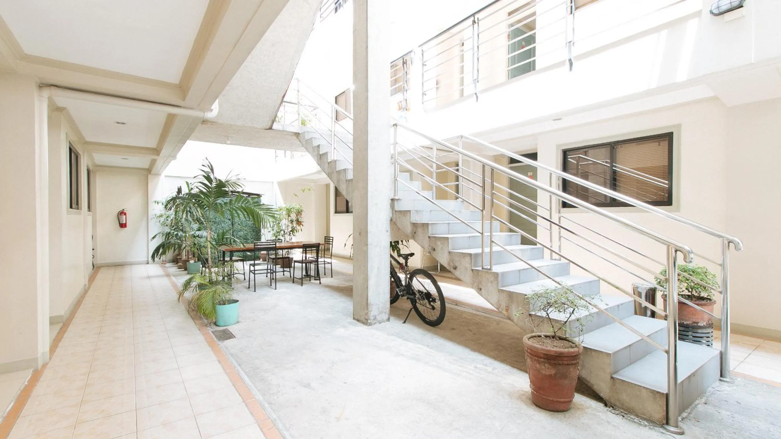 Property building in RedDoorz near Pasay Taft