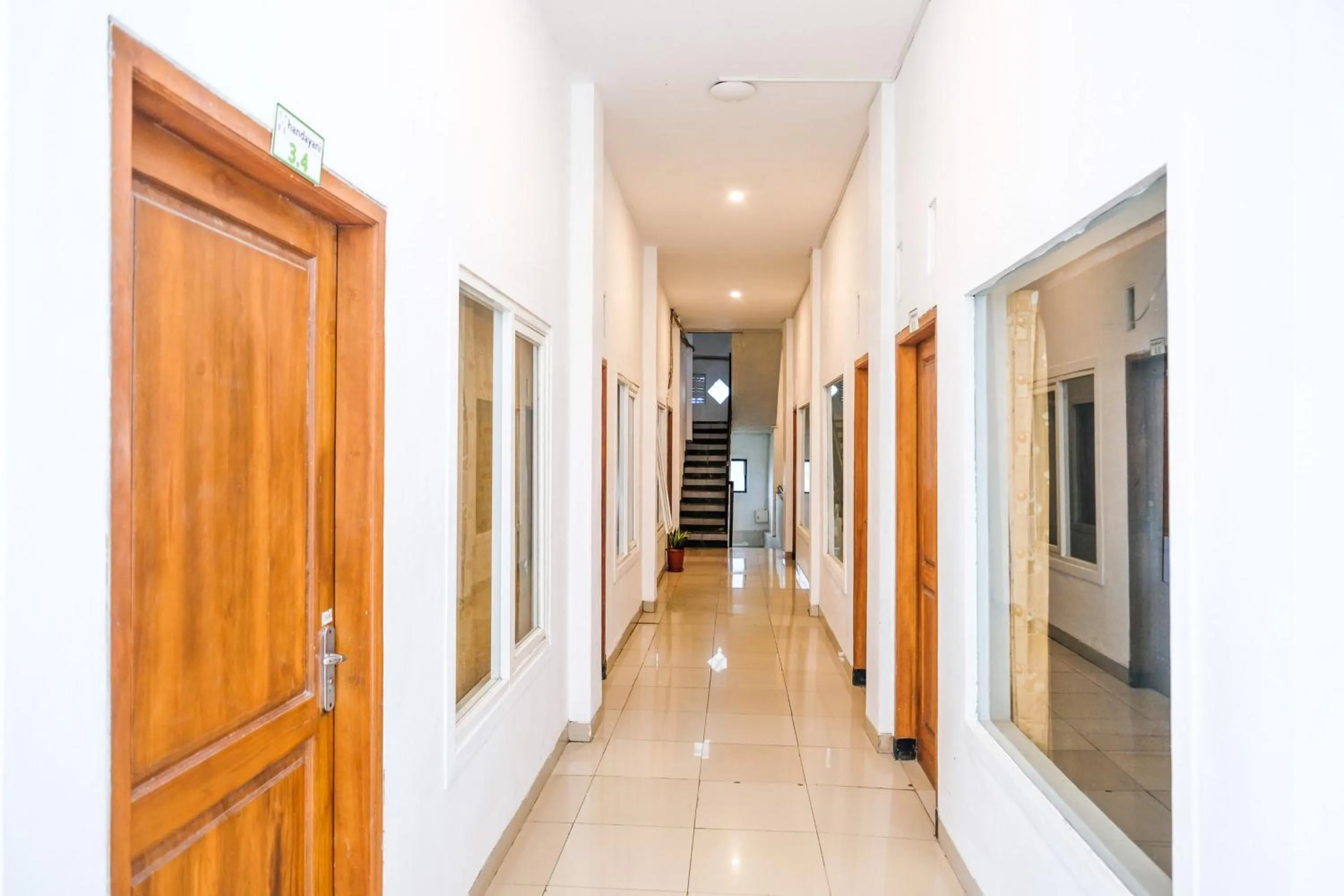 Property building in RedDoorz near Taman Rekreasi Selecta