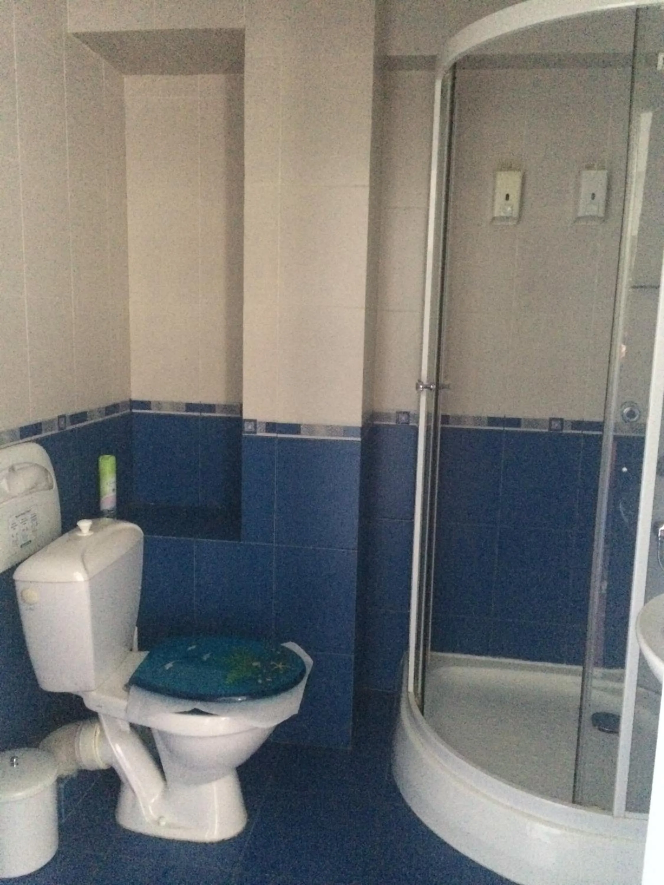 Shower in Berkana Hotel