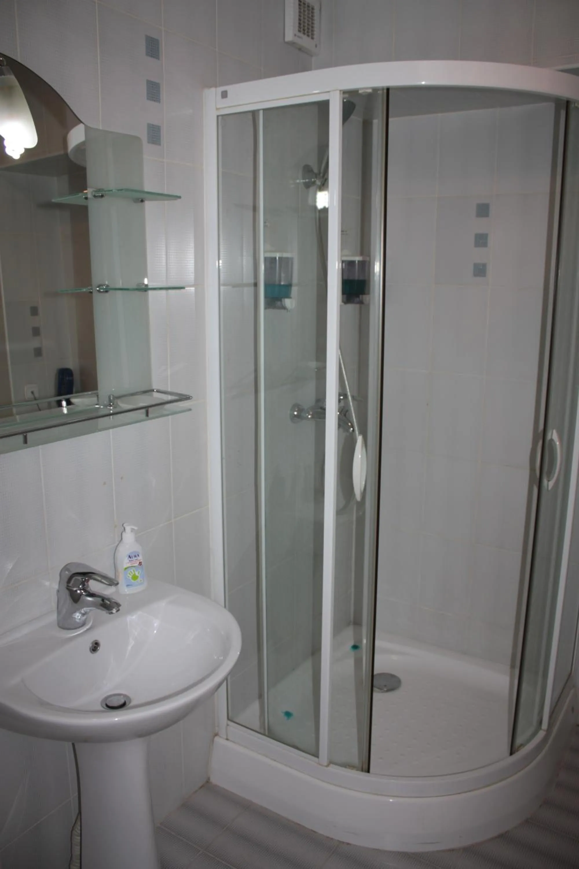 Shower in Berkana Hotel