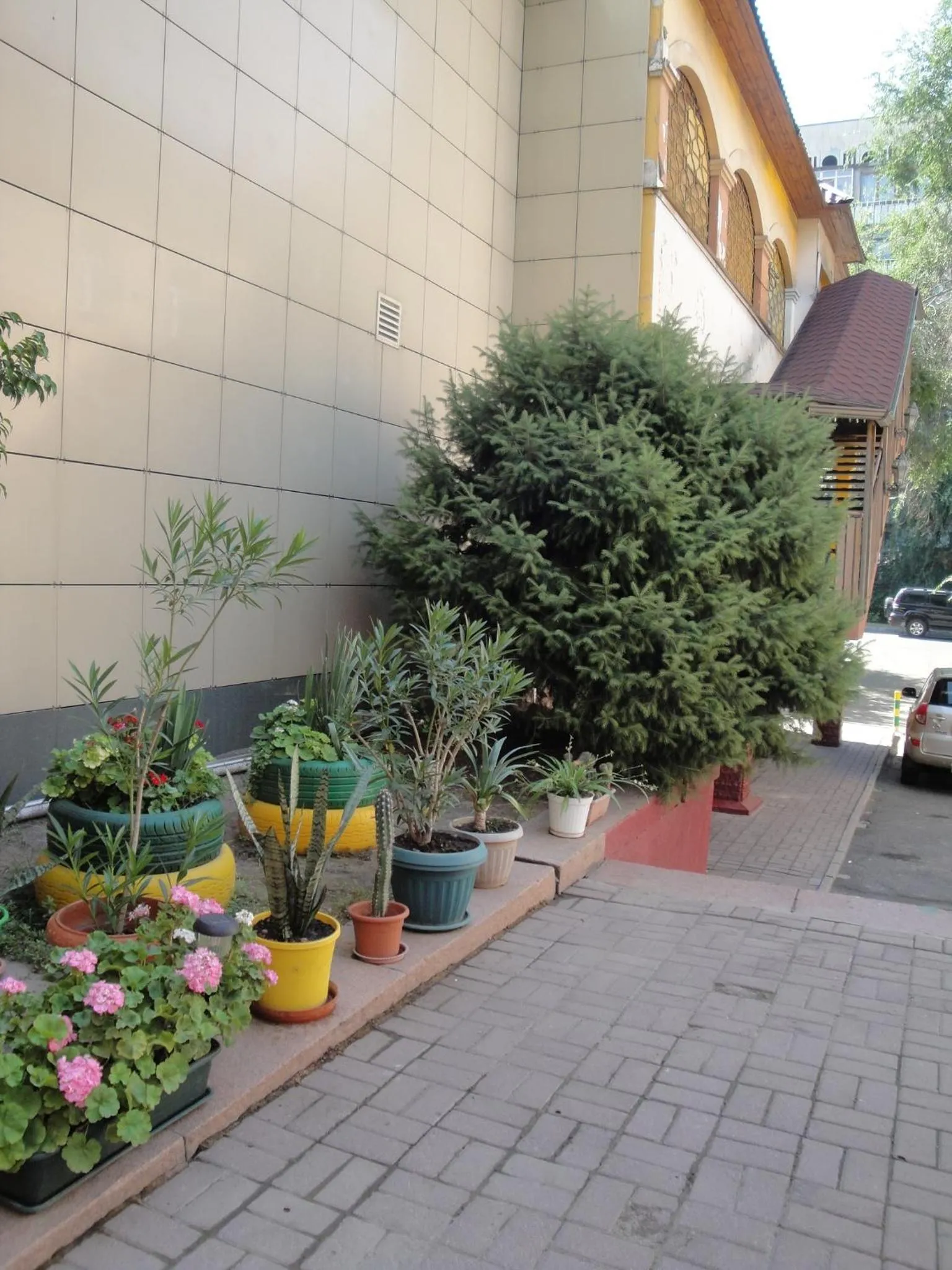 Facade/entrance in Berkana Hotel
