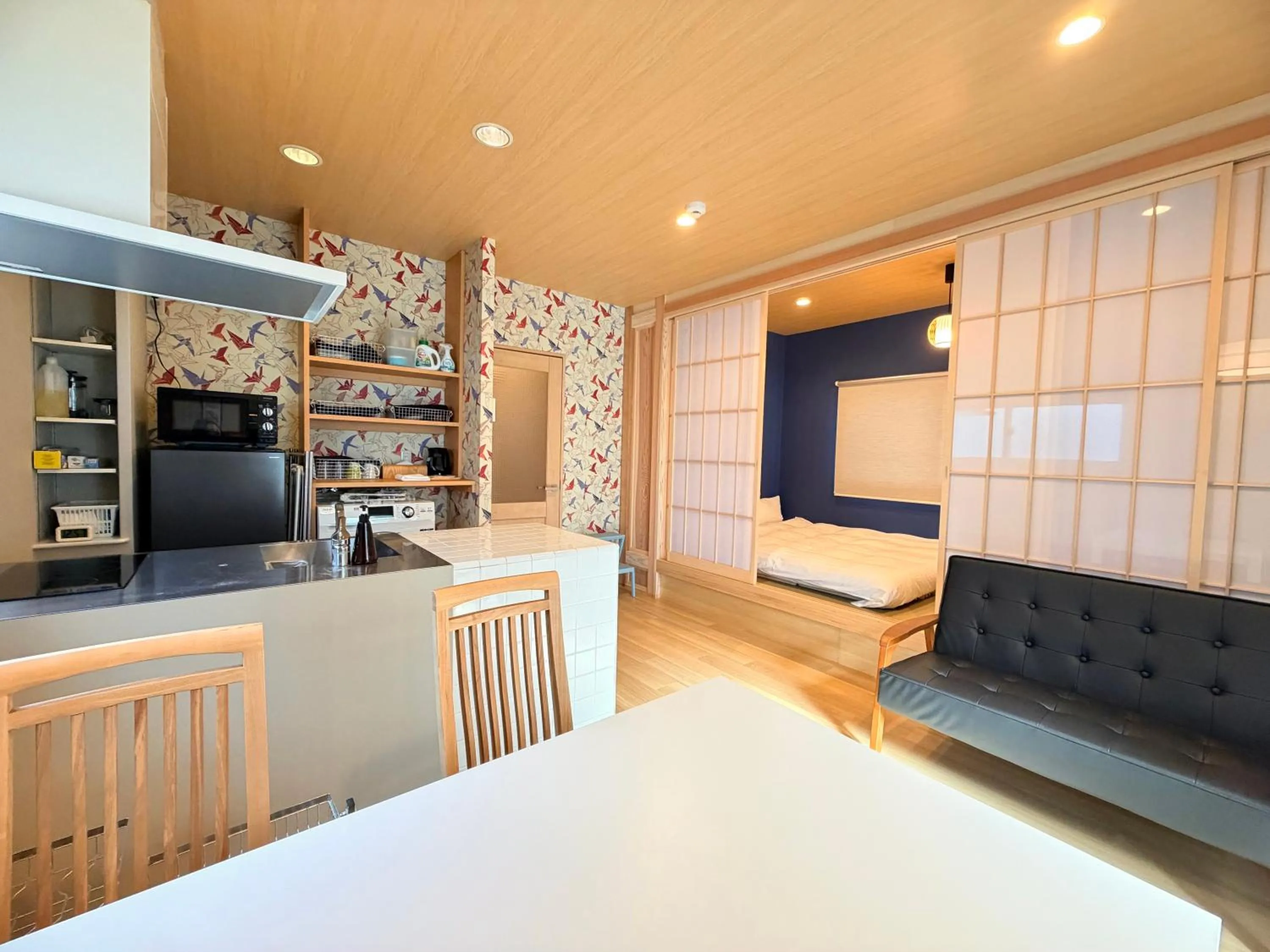 Living room, Bed in TEN APARTMENT HOTEL