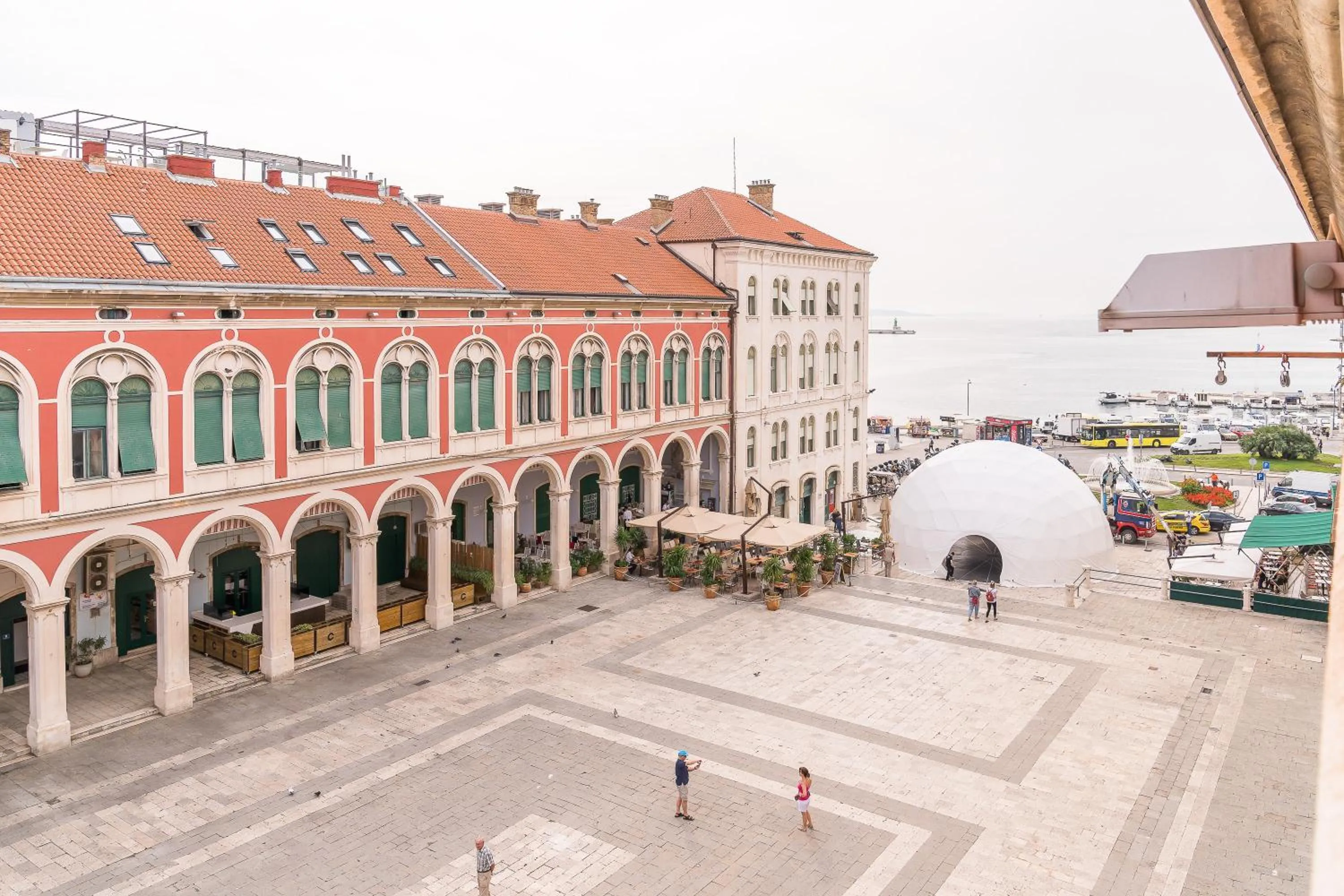 Nearby landmark in Loft at Republic Square