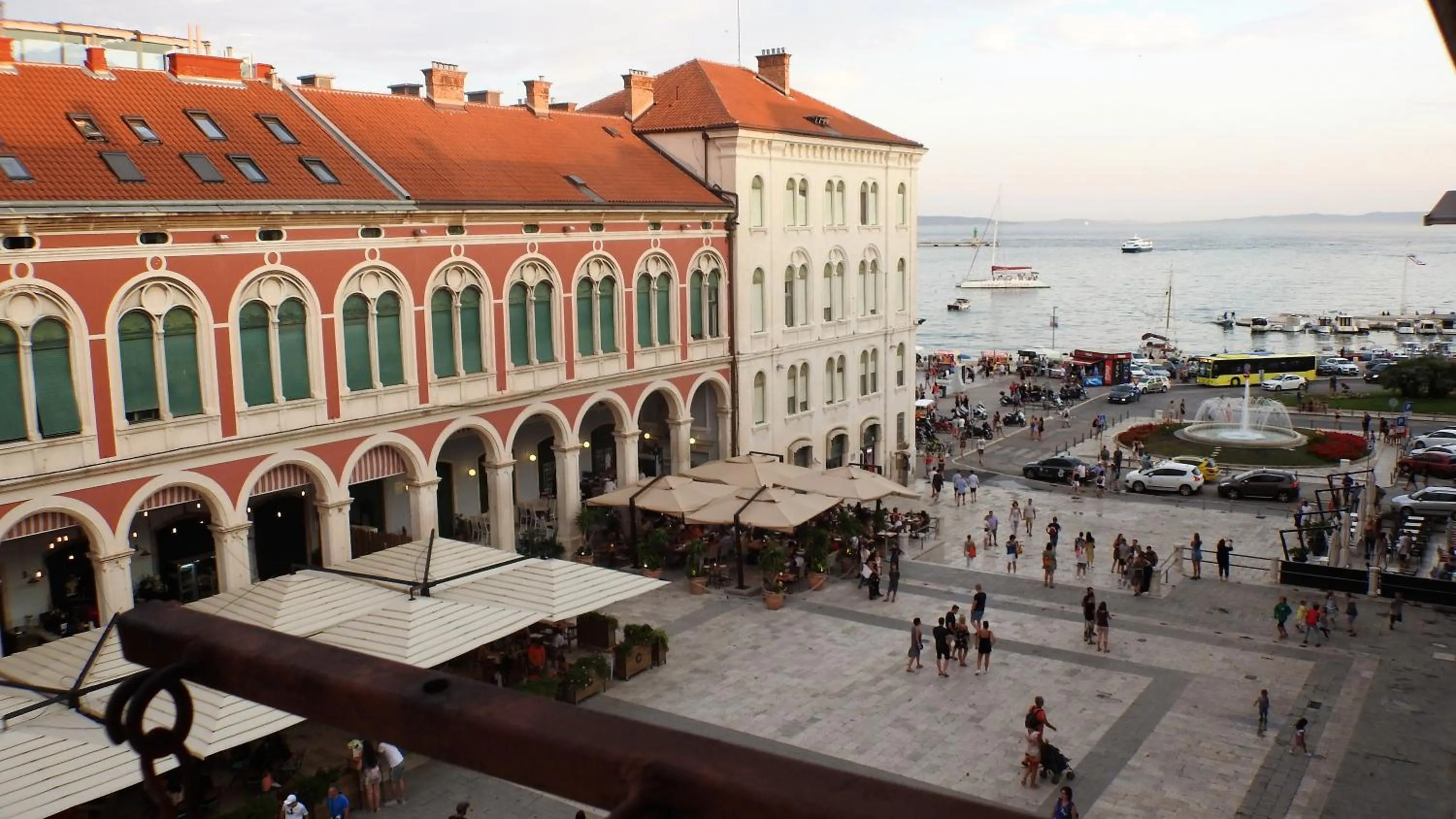 Nearby landmark in Loft at Republic Square