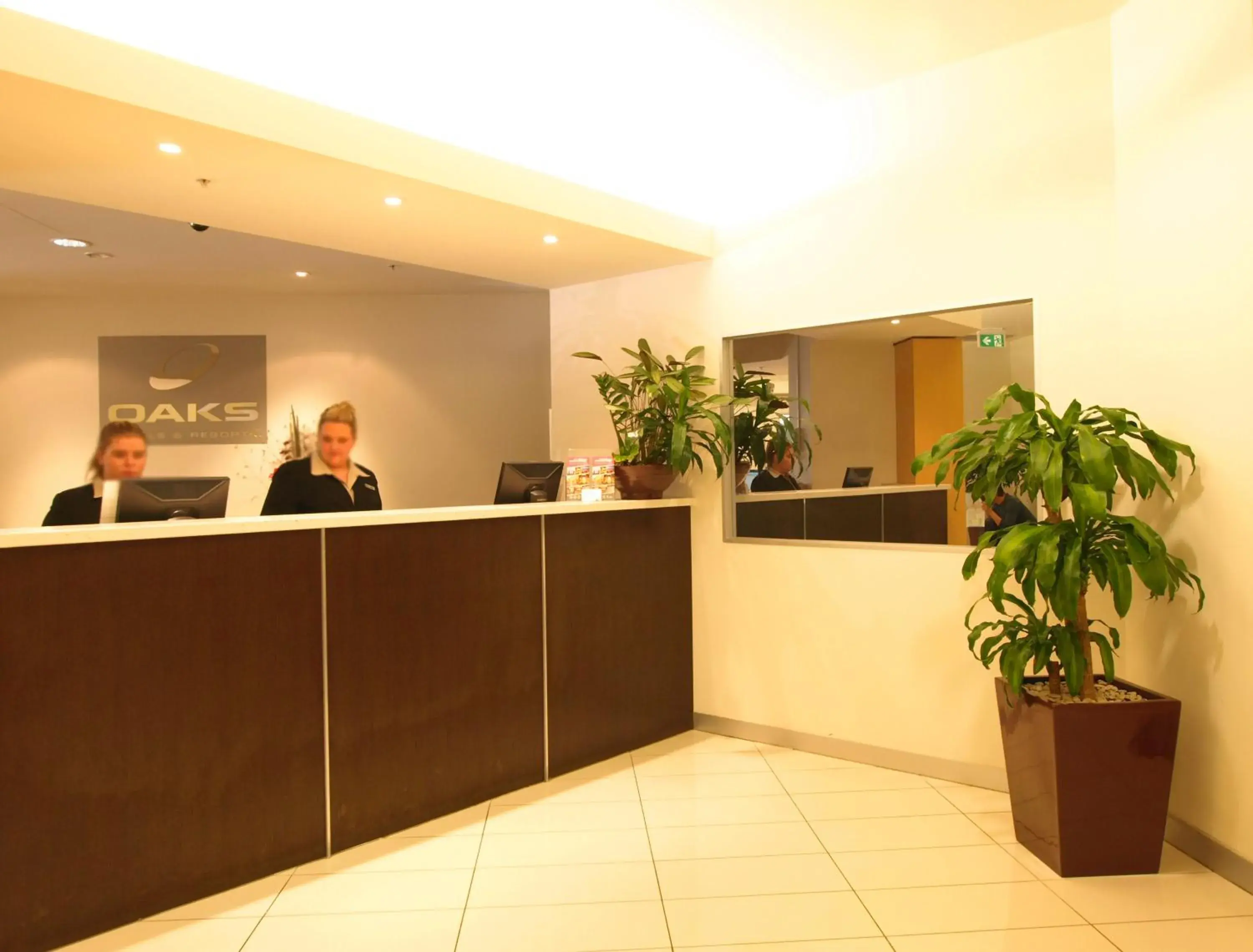 Lobby or reception in Oaks Melbourne on Lonsdale Suites Lobby or reception in Oaks Melbourne on Lonsdale Suites