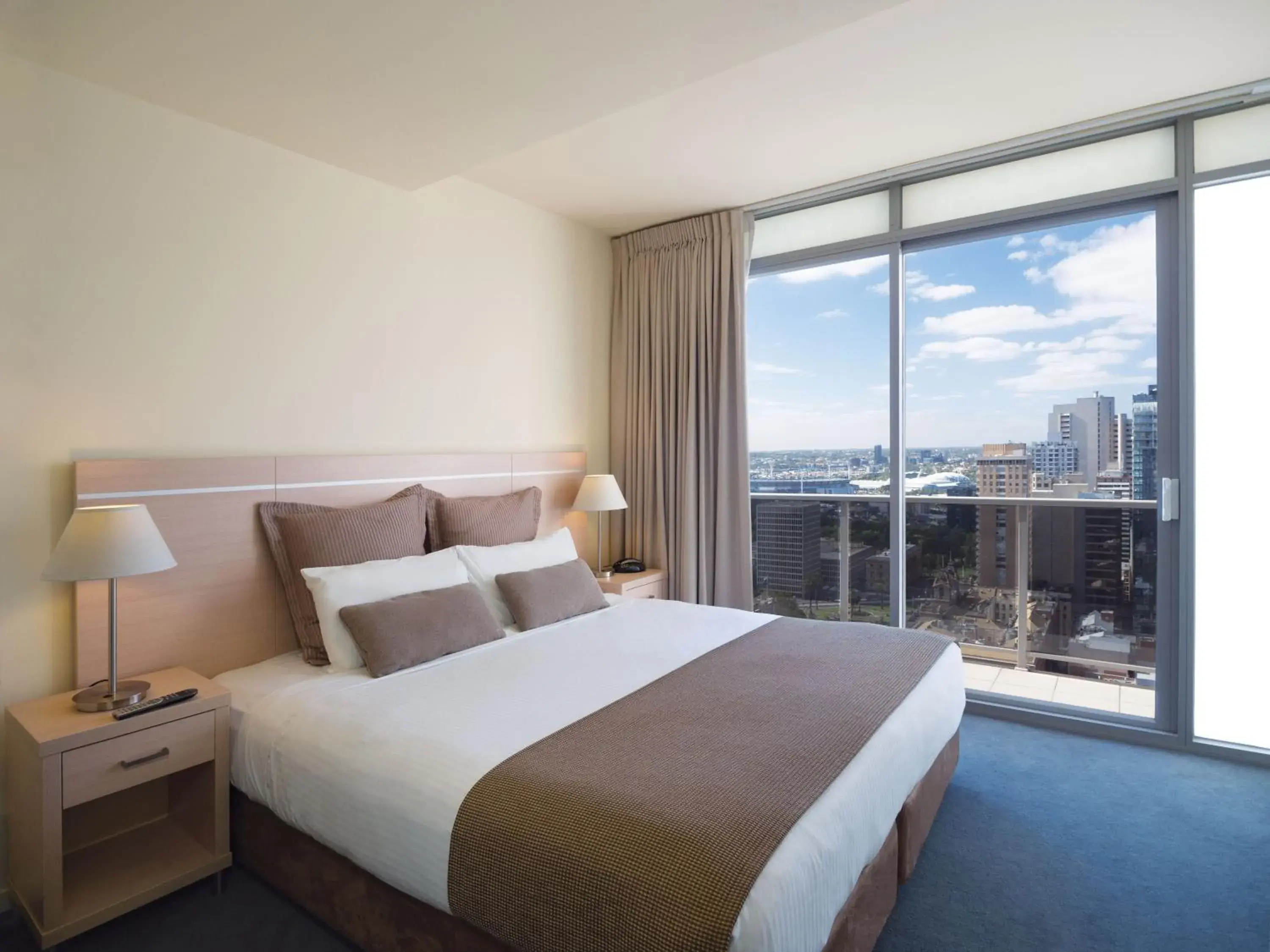 Bedroom, Bed in Oaks Melbourne on Lonsdale Suites Bedroom, Bed in Oaks Melbourne on Lonsdale Suites