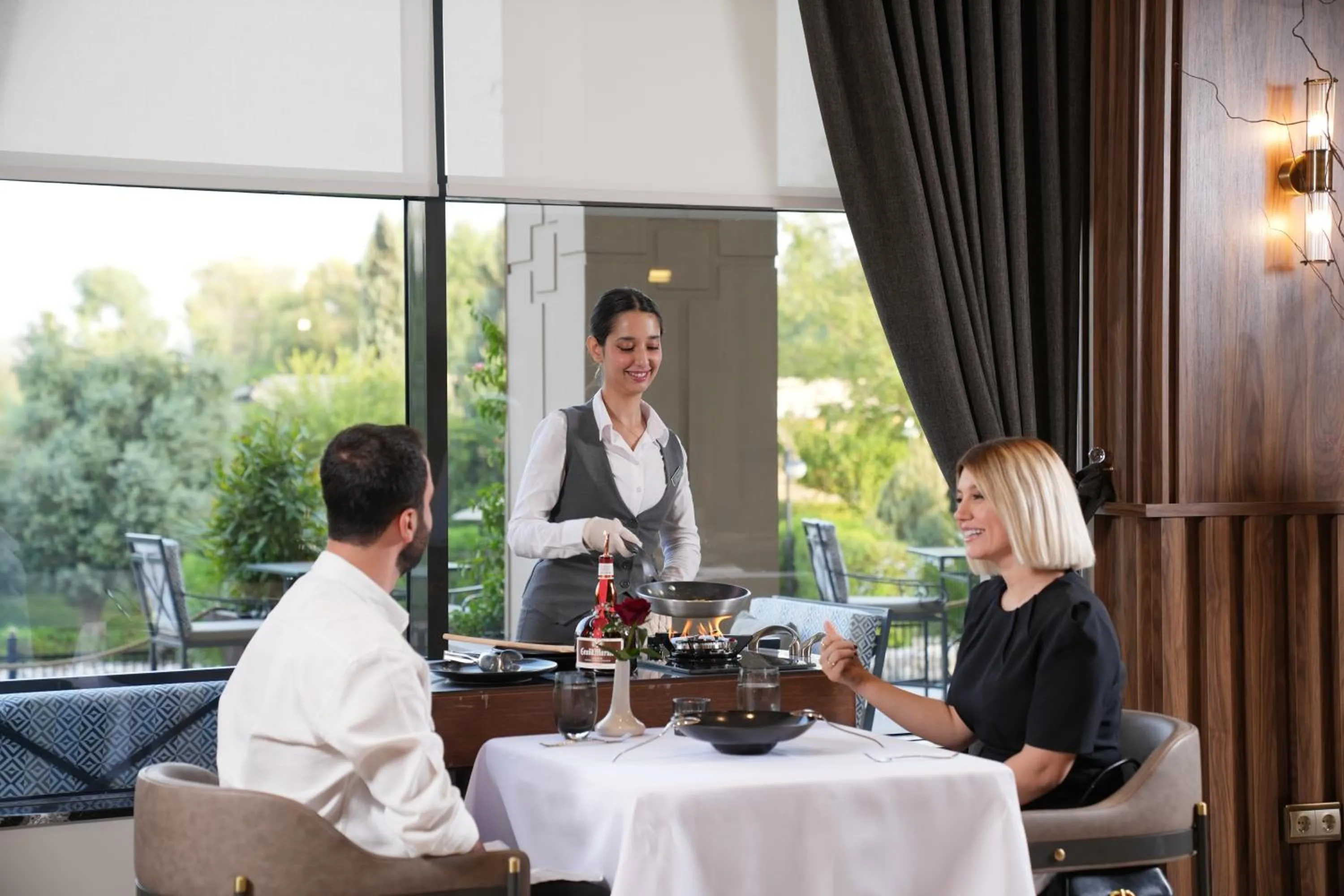 Restaurant/places to eat in Divan Erbil Hotel