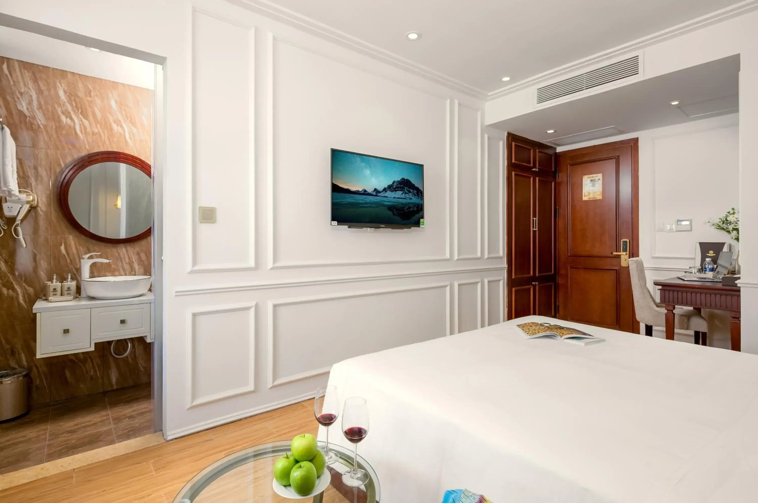 Deluxe Double Room - single occupancy in Menora Grand Da Nang Deluxe Double Room - single occupancy in Menora Grand Da Nang