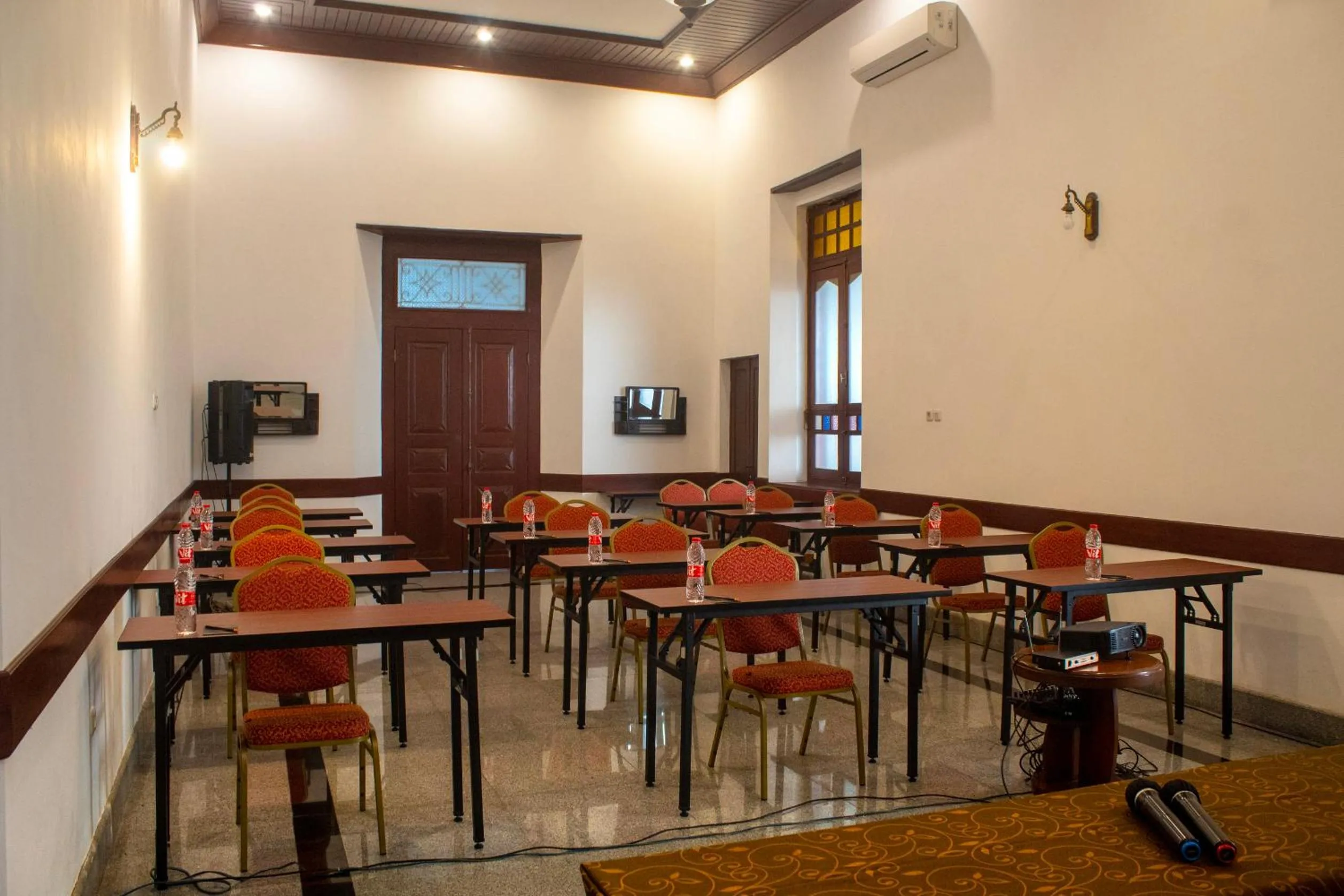 Business facilities in Daroessalam Syariah Heritage Hotel