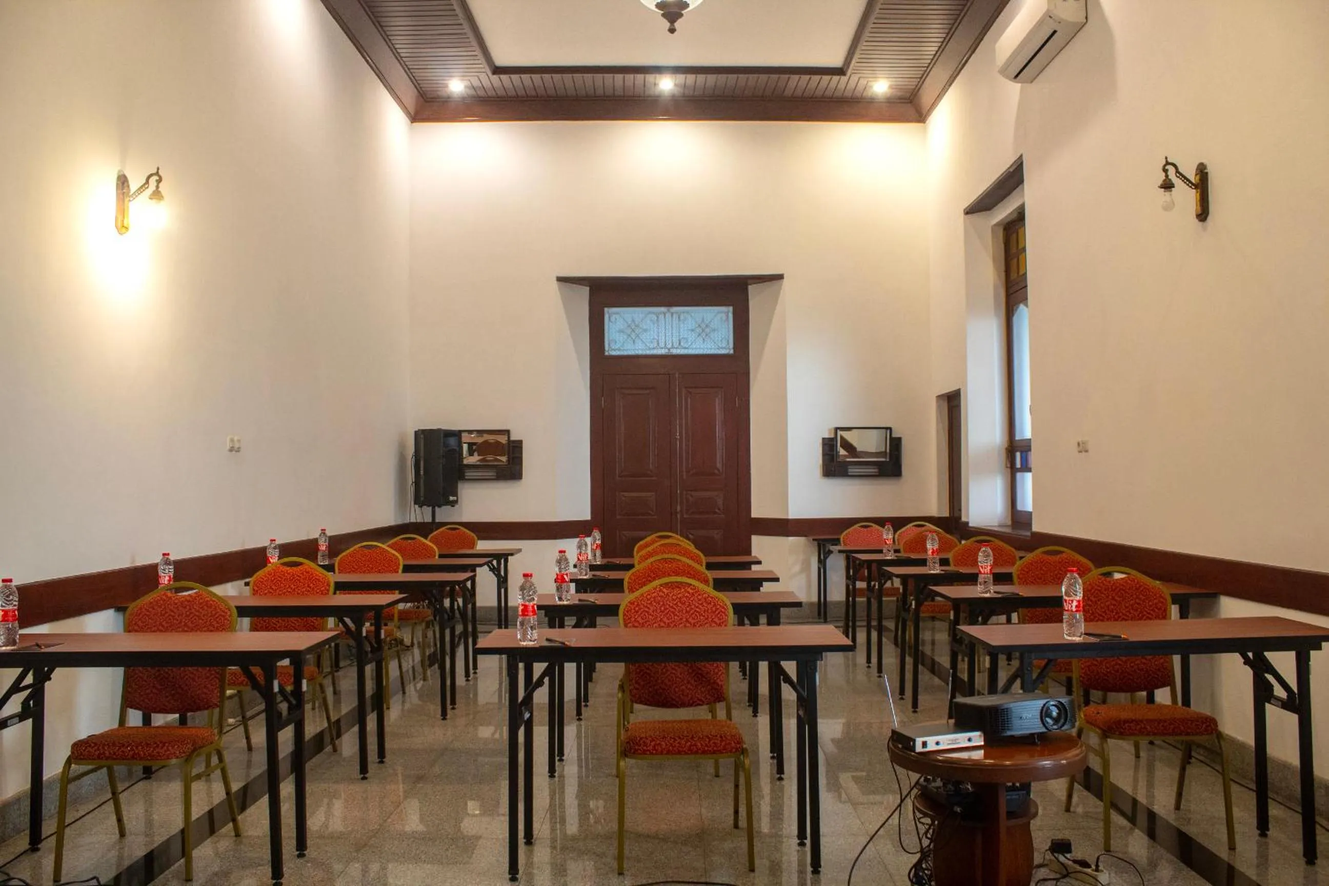 Business facilities in Daroessalam Syariah Heritage Hotel