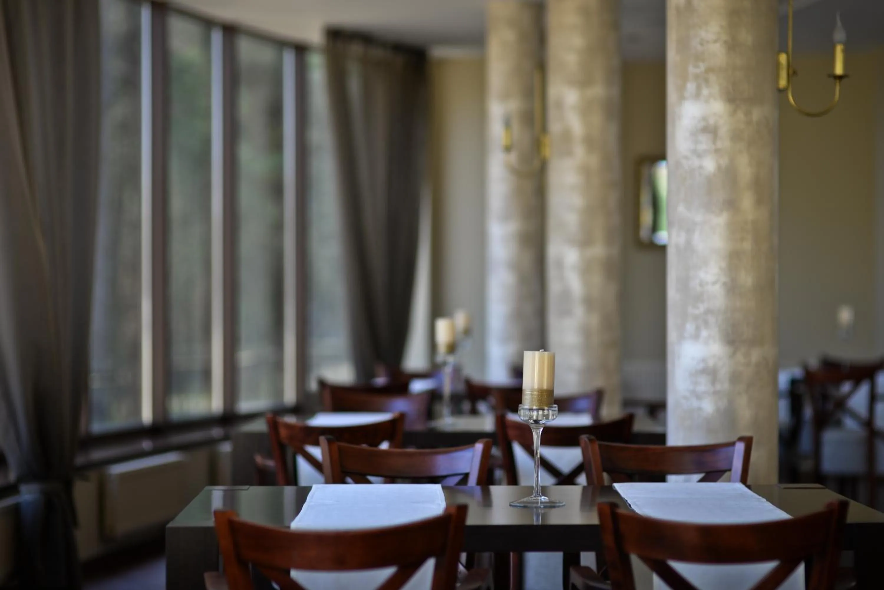 Restaurant/places to eat in Hotel Venus