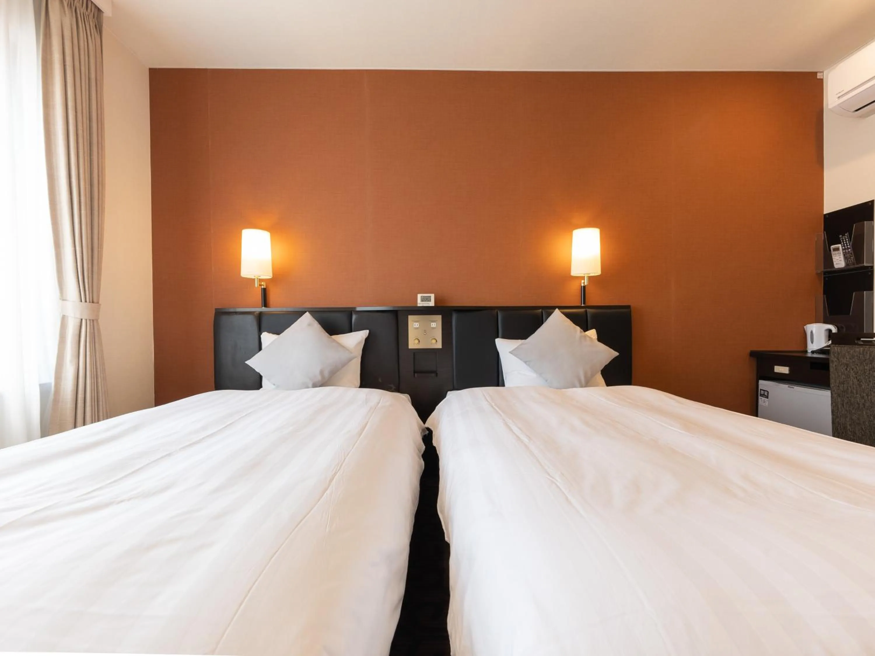 Photo of the whole room in Tabist S hyde Park Koga Station