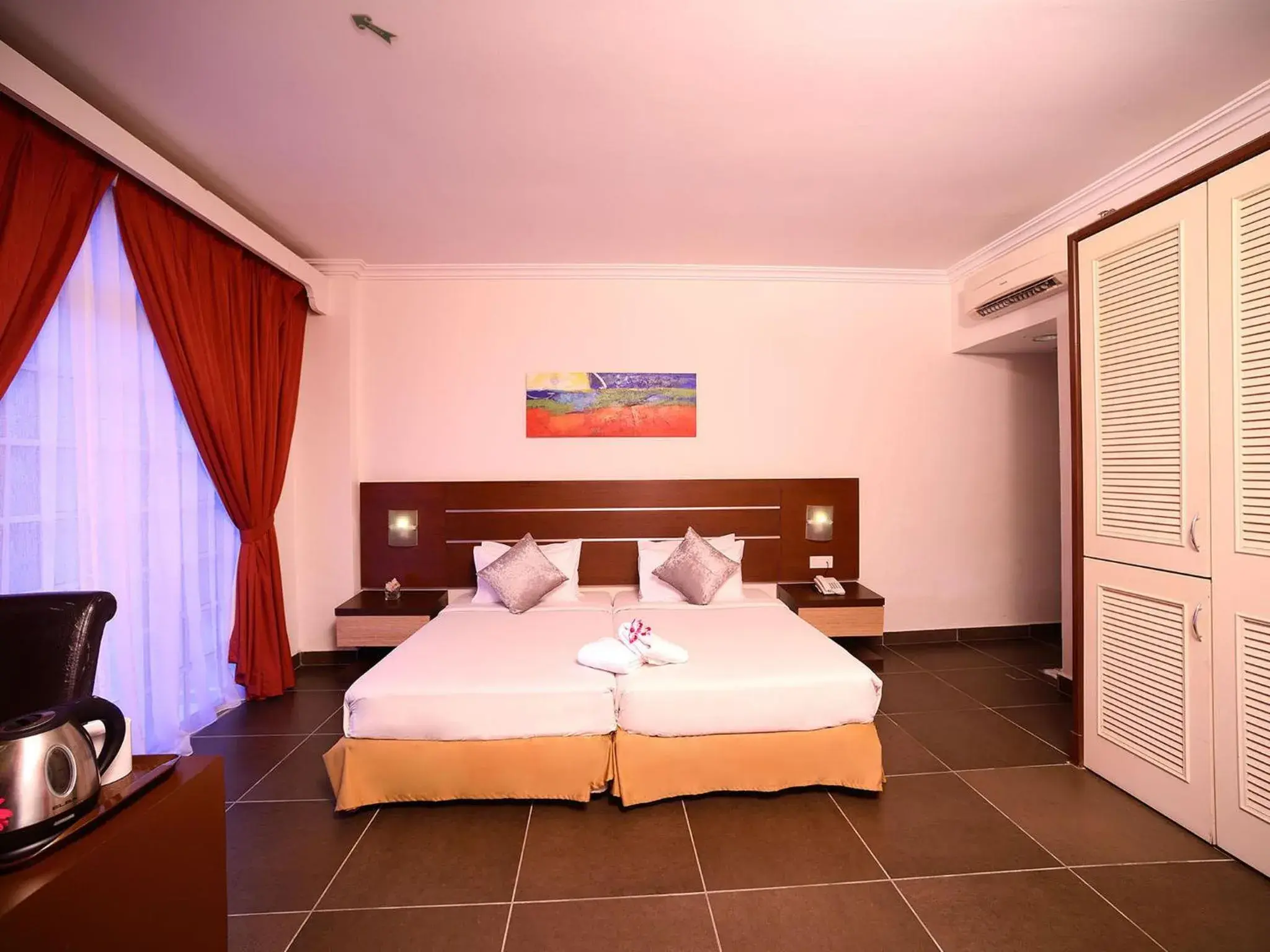 Bedroom, Bed in Bella Vista Express Hotel Bedroom, Bed in Bella Vista Express Hotel