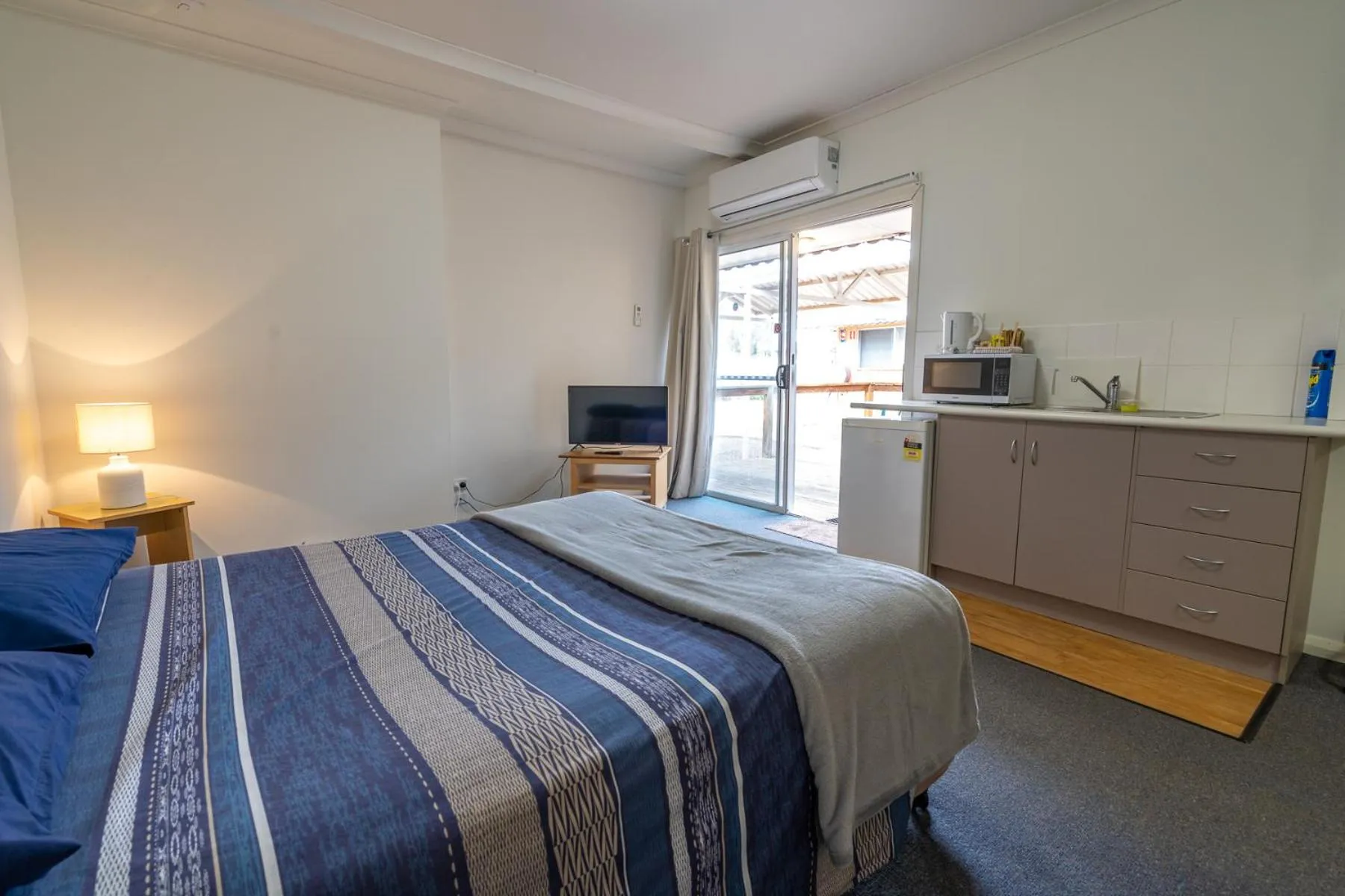 Bed in Ngadju Gateway Motel Norseman formally Great Western Motel