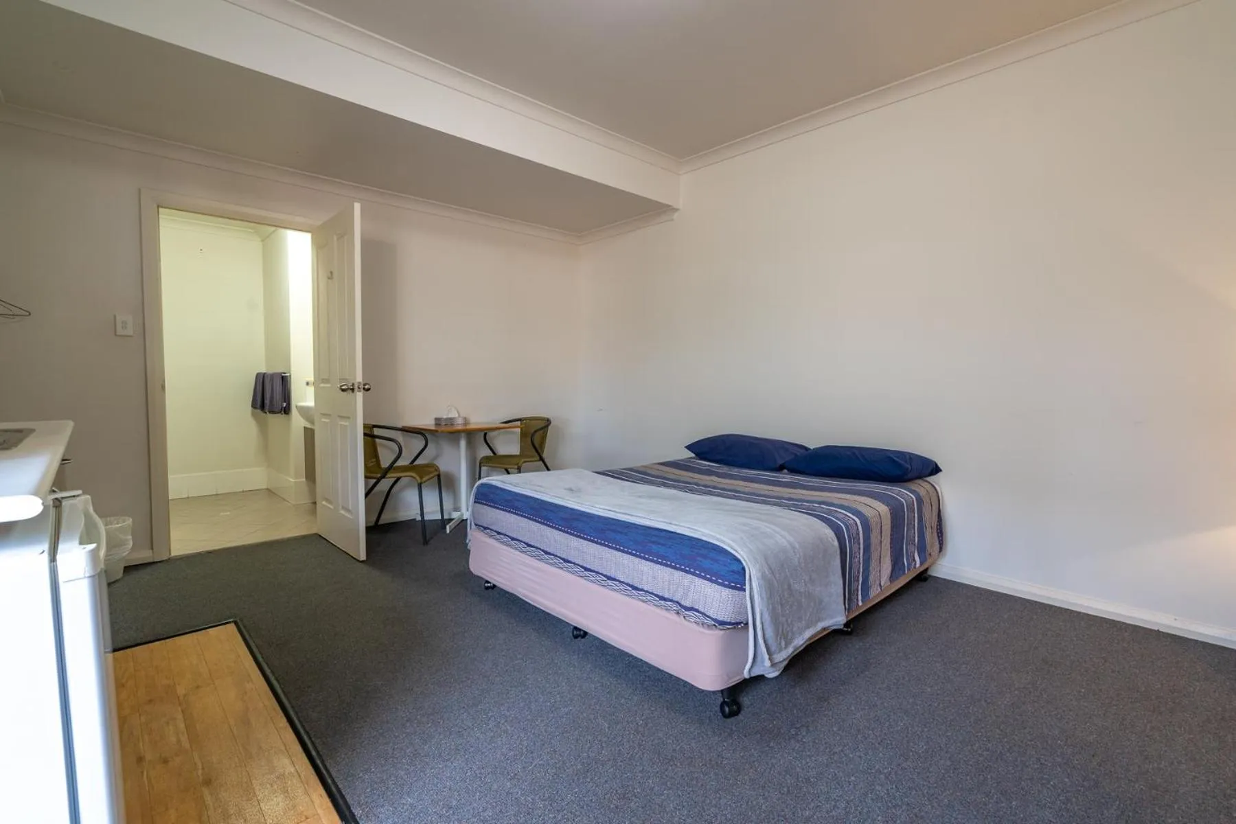 Bed in Ngadju Gateway Motel Norseman formally Great Western Motel