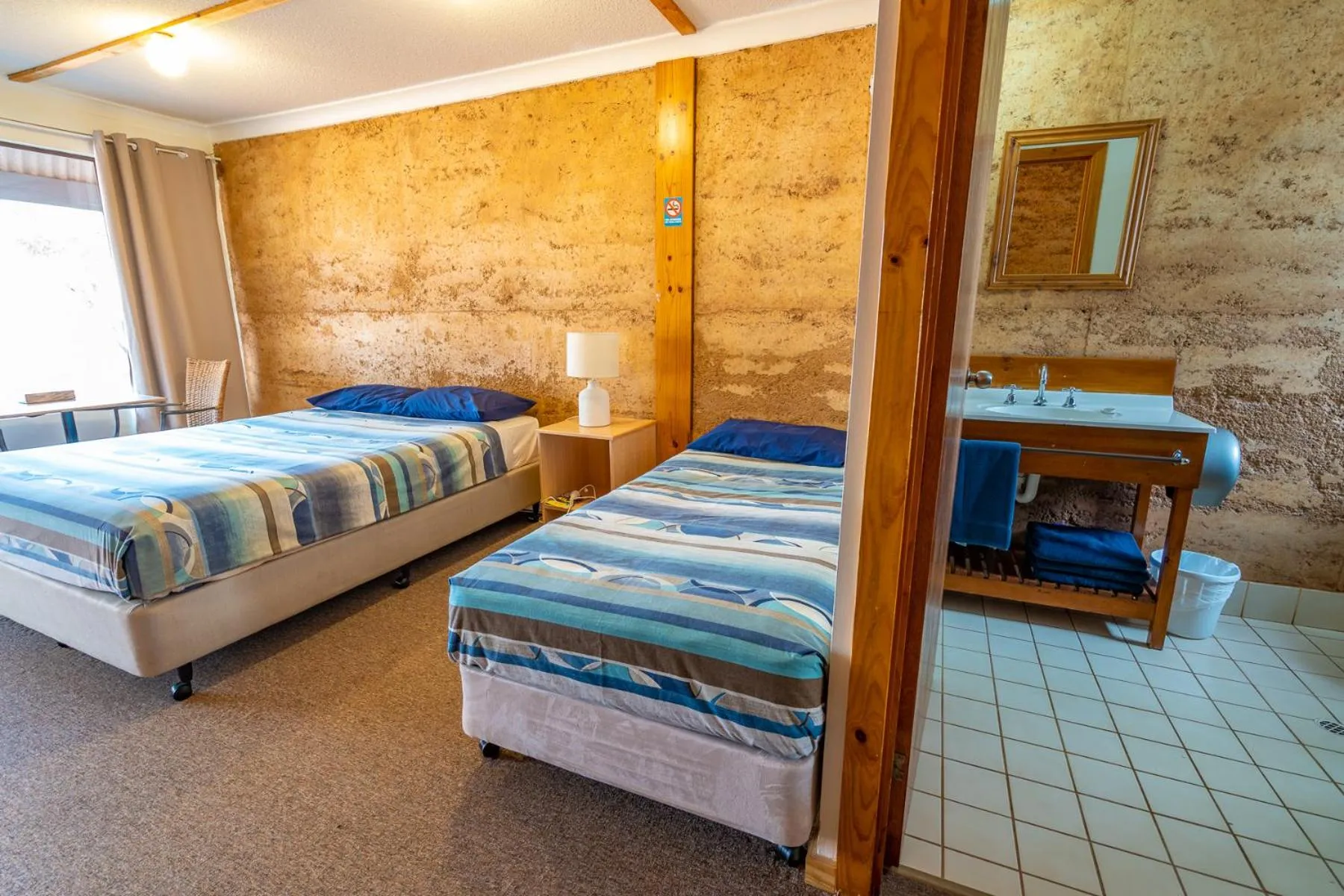 Bed in Ngadju Gateway Motel Norseman formally Great Western Motel