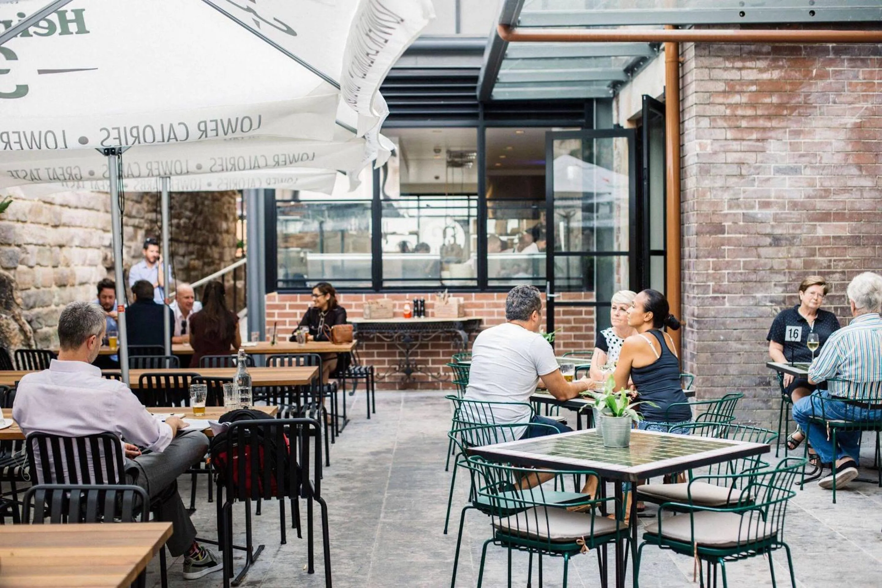 Dining area in Terminus Hotel Pyrmont
