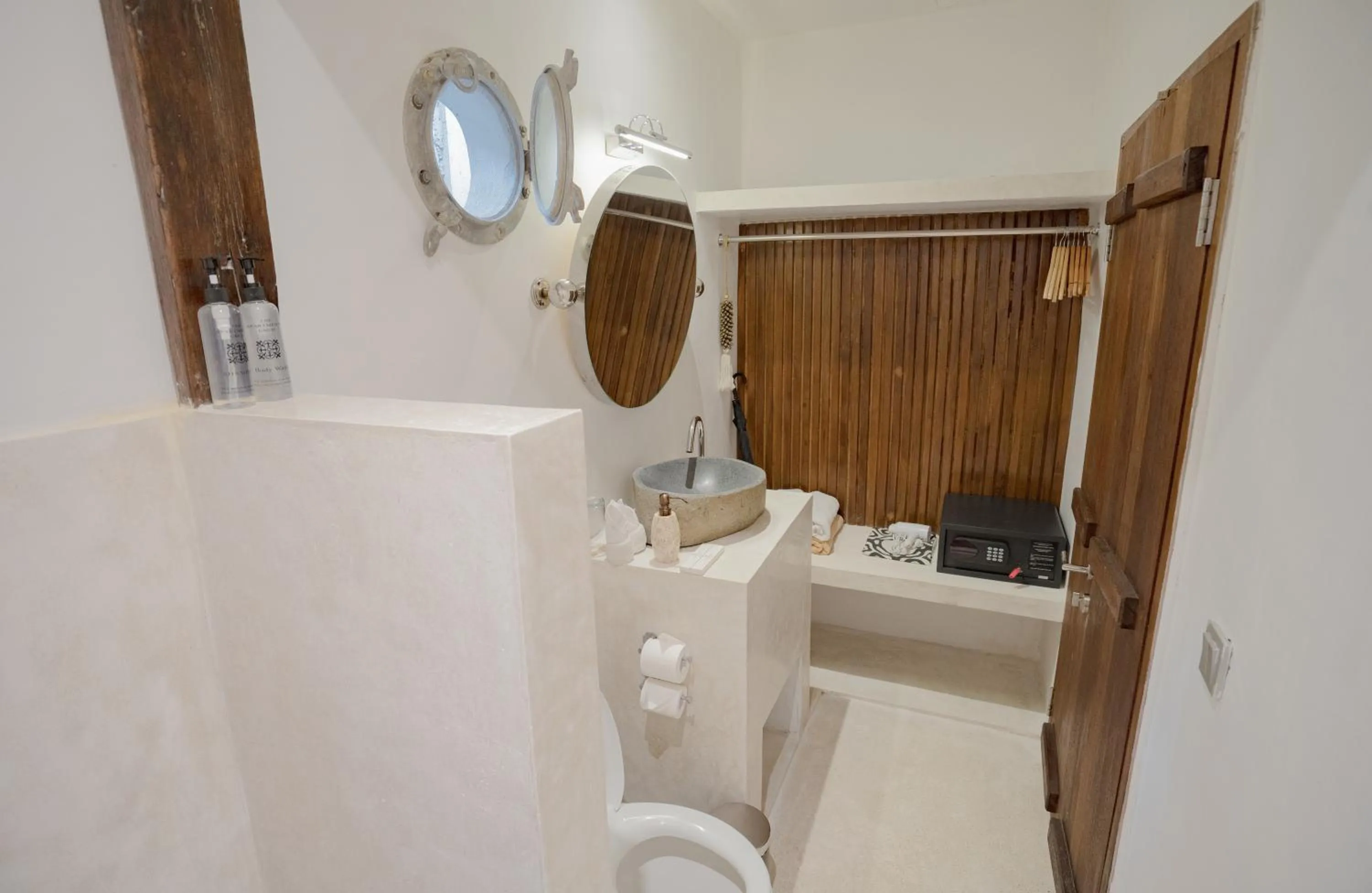 Shower in The Apartments Ubud