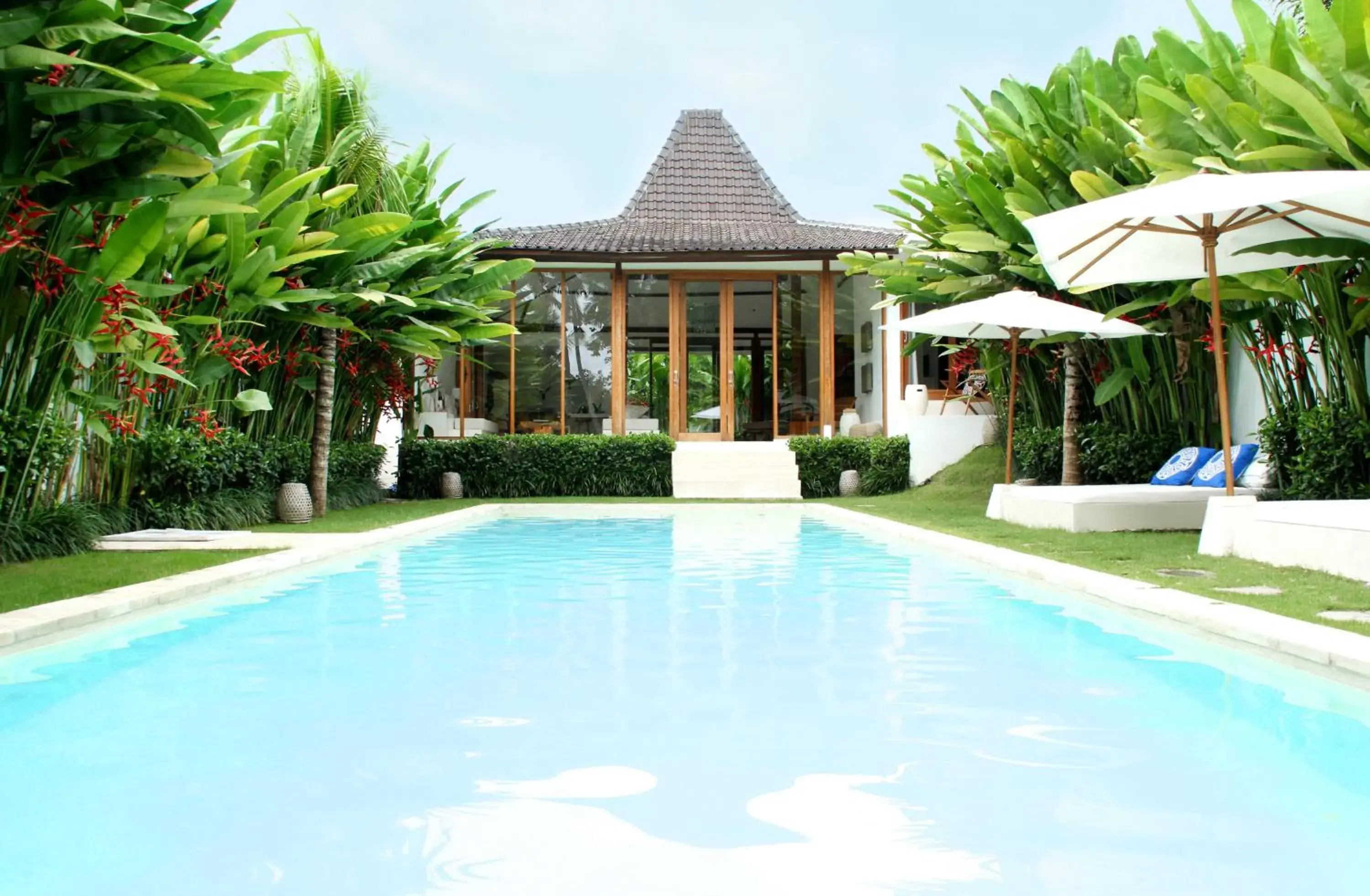 Two-Bedroom Villa with Private Pool in The Apartments Ubud Two-Bedroom Villa with Private Pool in The Apartments Ubud