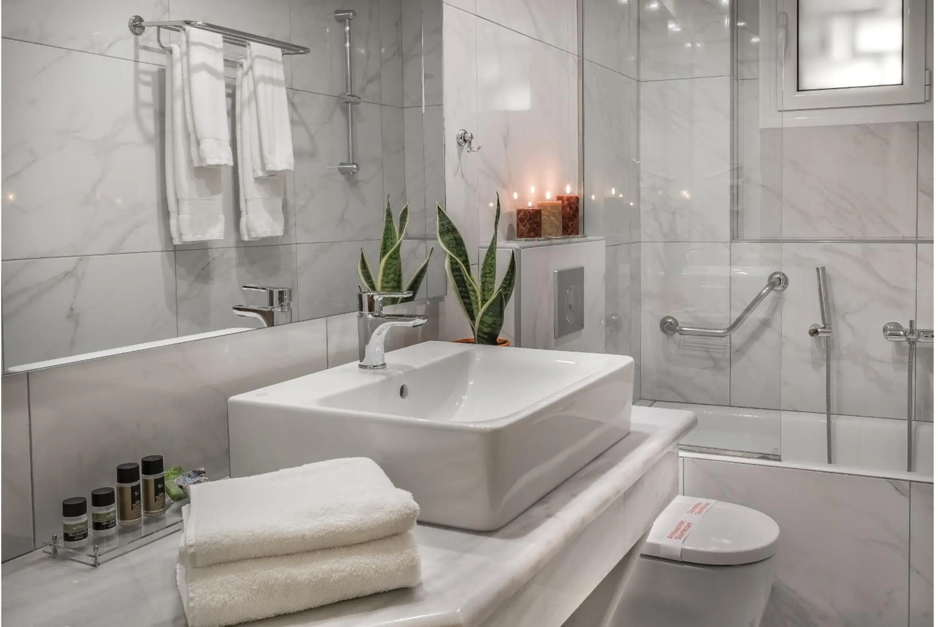 Executive Suite in Rex Hotel Executive Suite in Rex Hotel