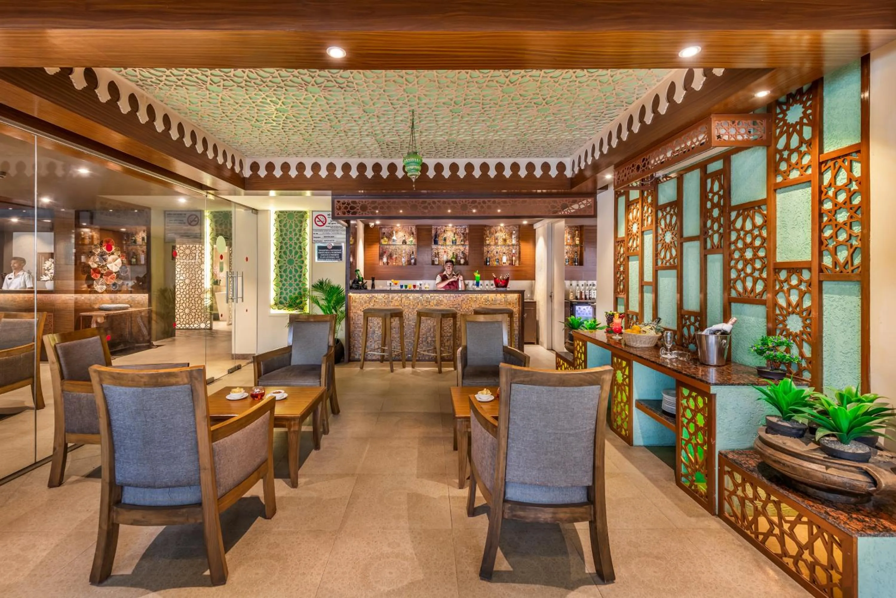 Restaurant/places to eat in Rio Boutique