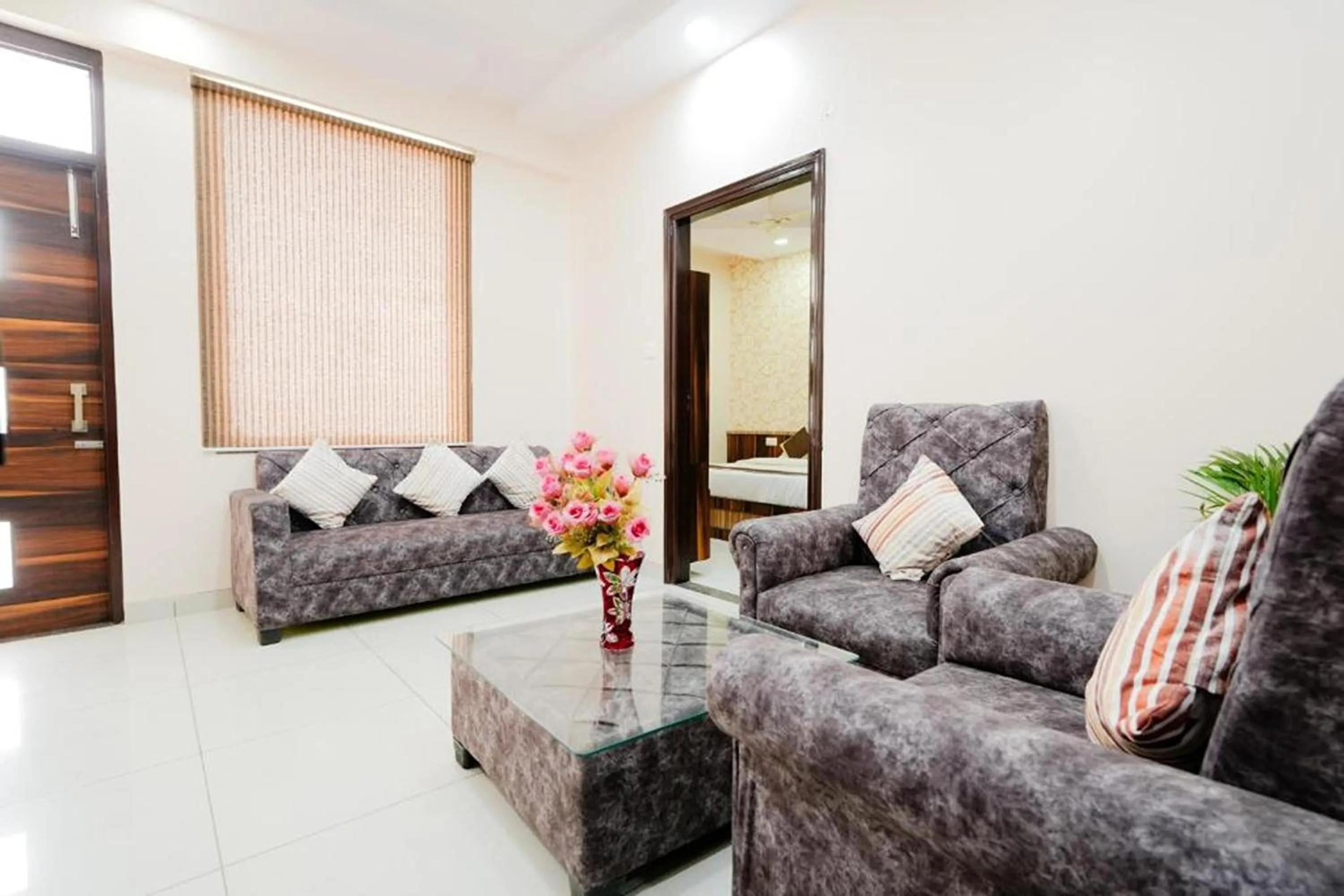 Hotel Olive Greens Near Jaipur International Airport