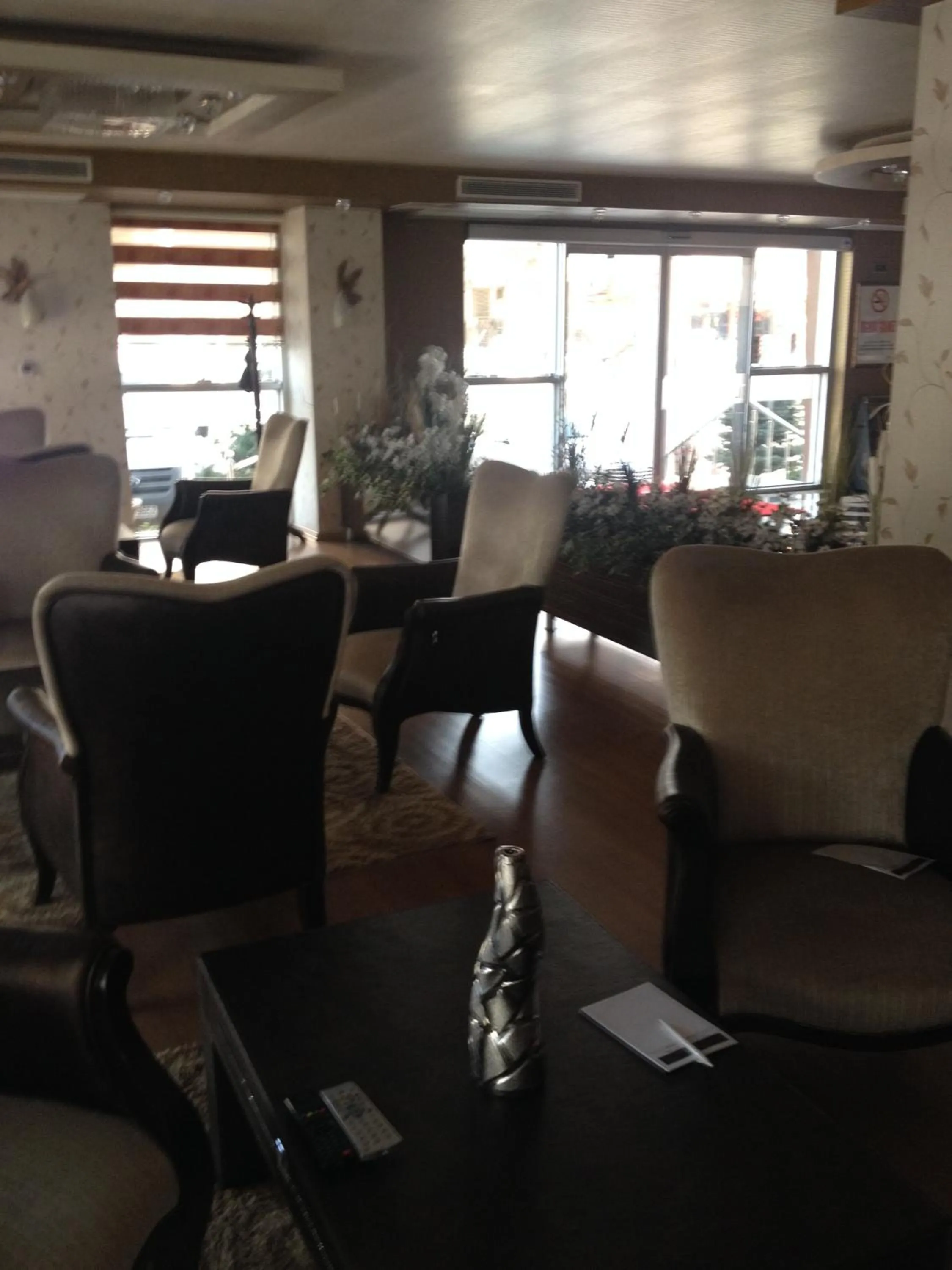 Communal lounge/ TV room in My Liva Hotel