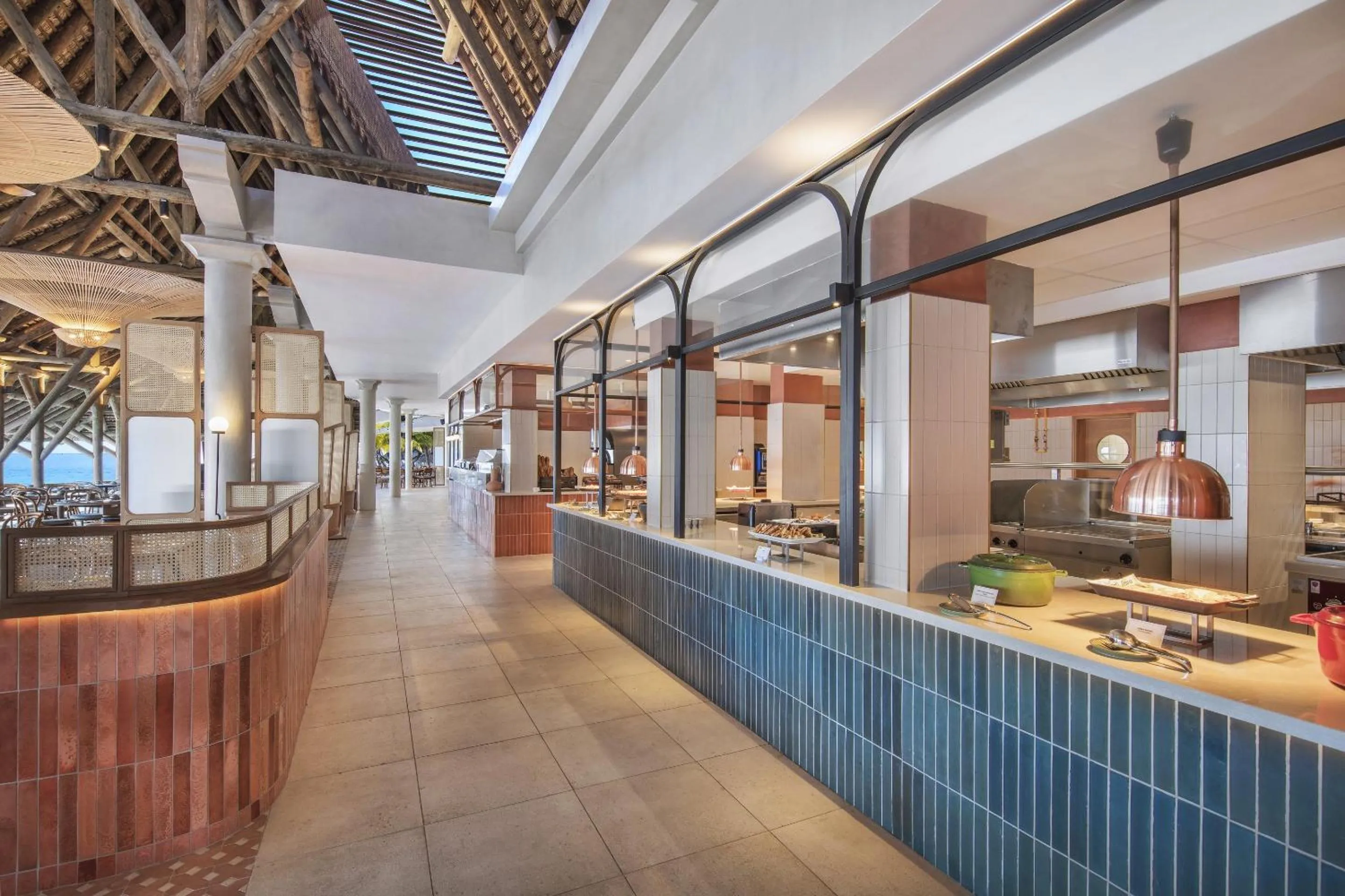 Restaurant/places to eat in Paradis Beachcomber Golf Resort & Spa