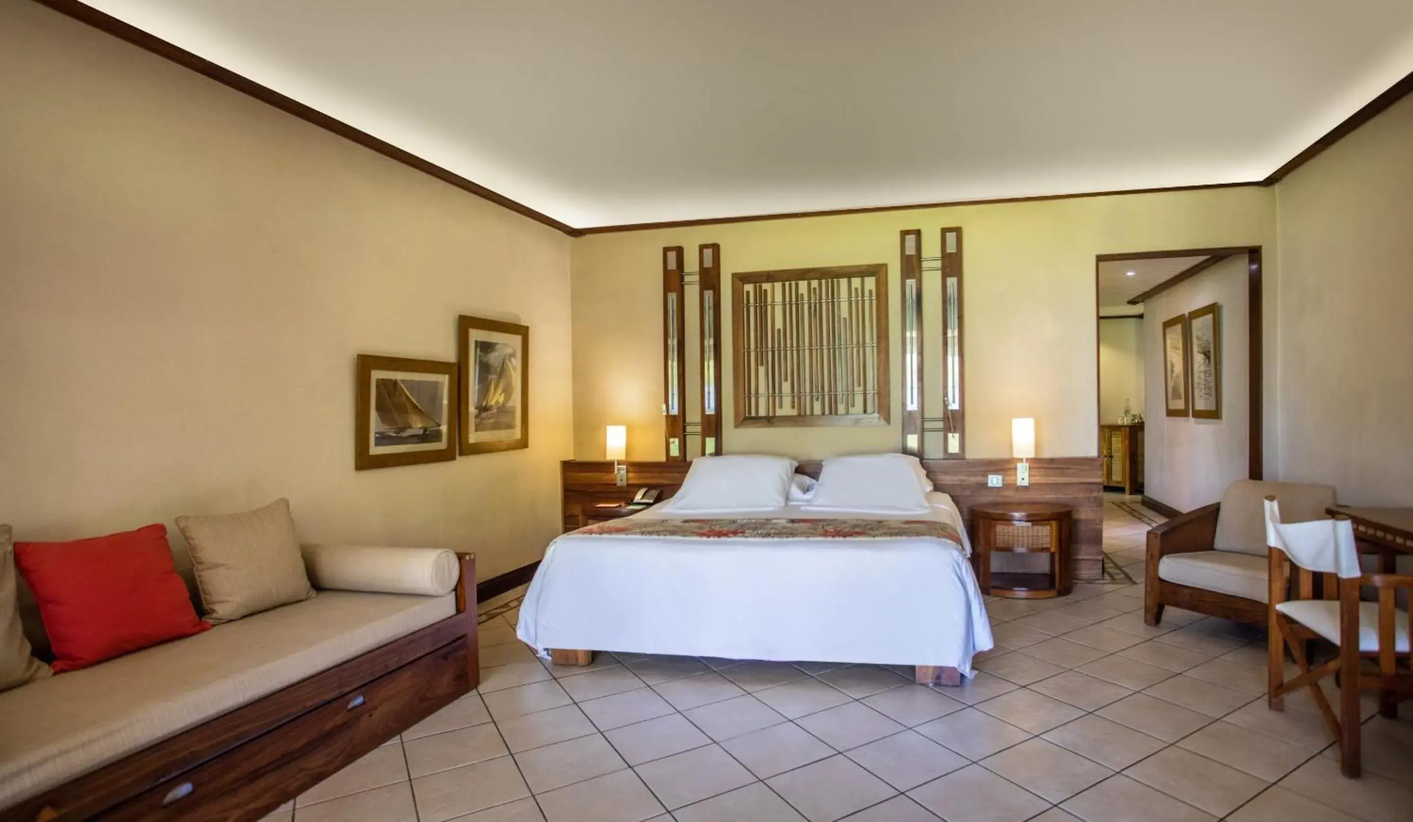 2 Bedroom Family Suite - (2 Adults + 2 Children) in Paradis Beachcomber Golf Resort & Spa 2 Bedroom Family Suite - (2 Adults + 2 Children) in Paradis Beachcomber Golf Resort & Spa