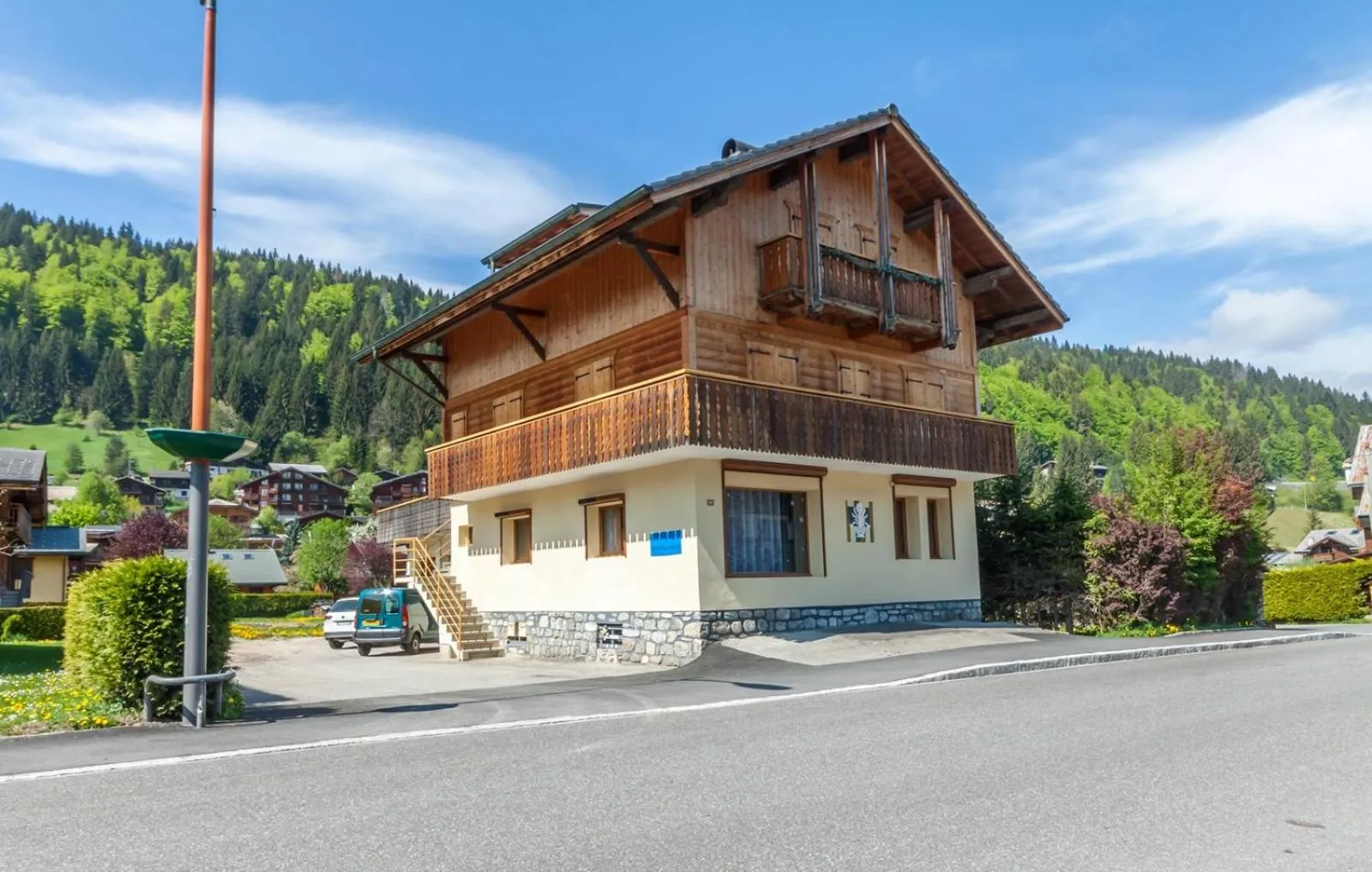 Property building in La Ruche