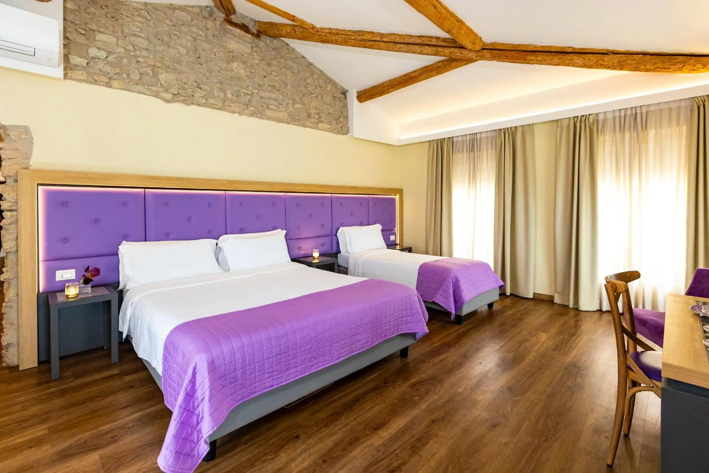 Bed in Hotel Corona Bed in Hotel Corona