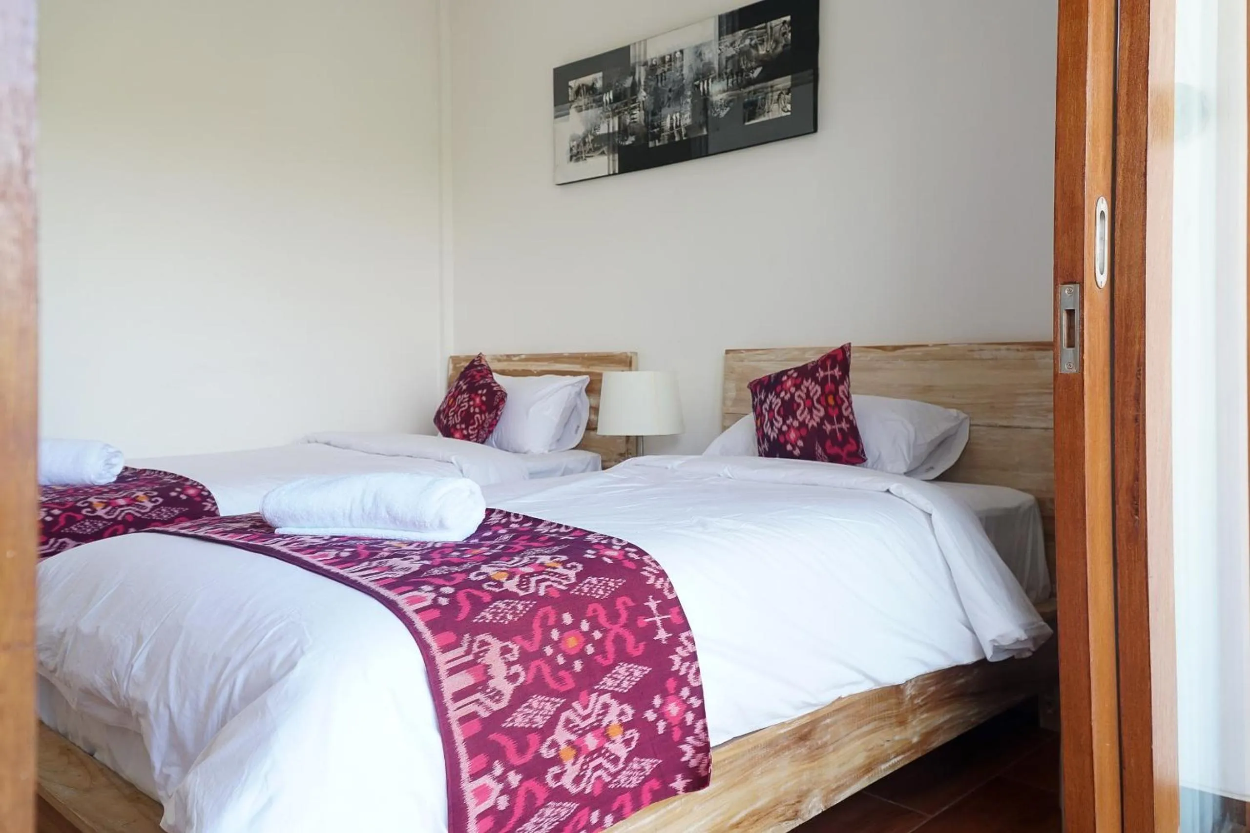 Bedroom, Bed in Seno Guesthouse & Cafe