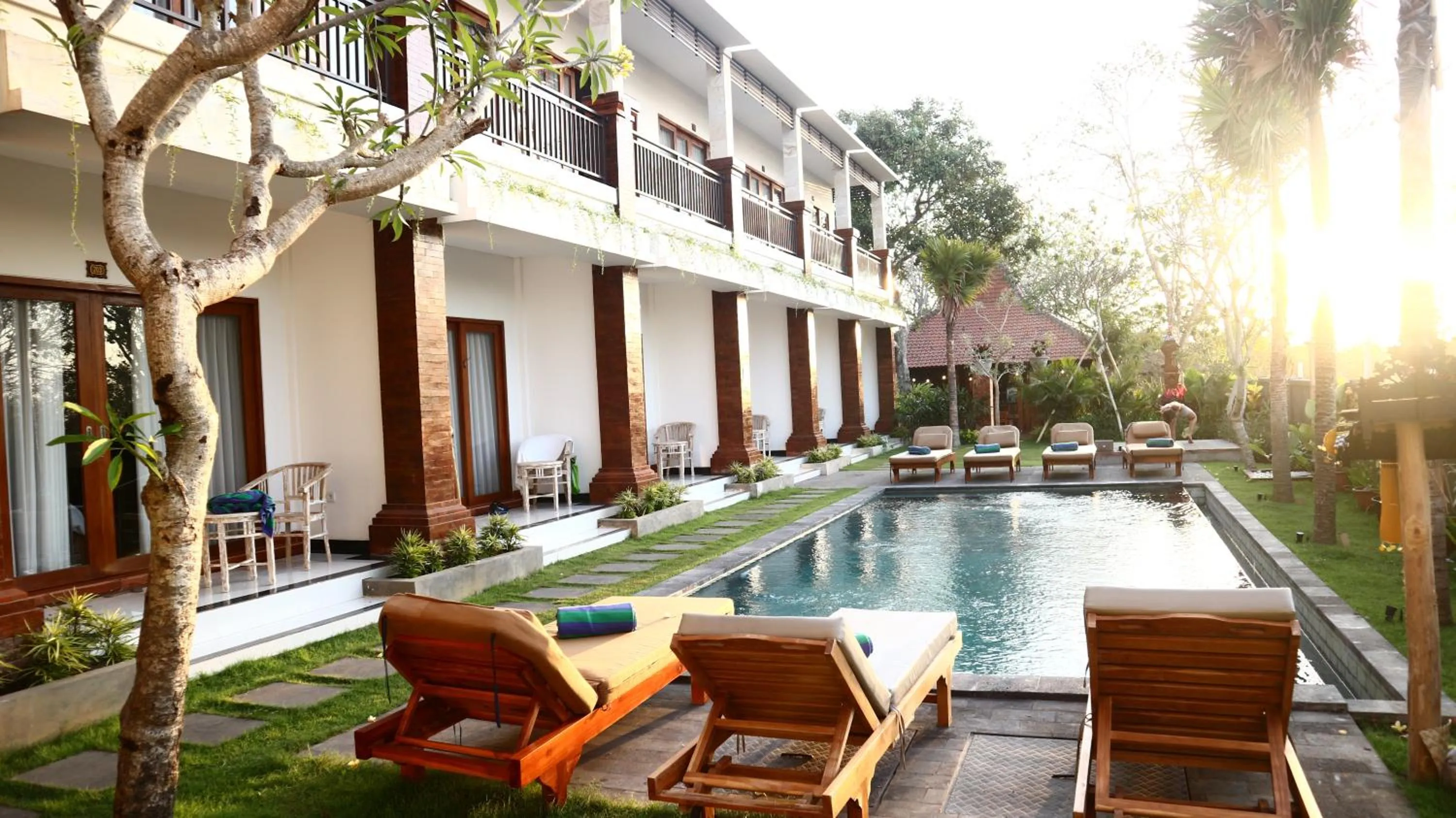 Swimming pool in Seno Guesthouse & Cafe